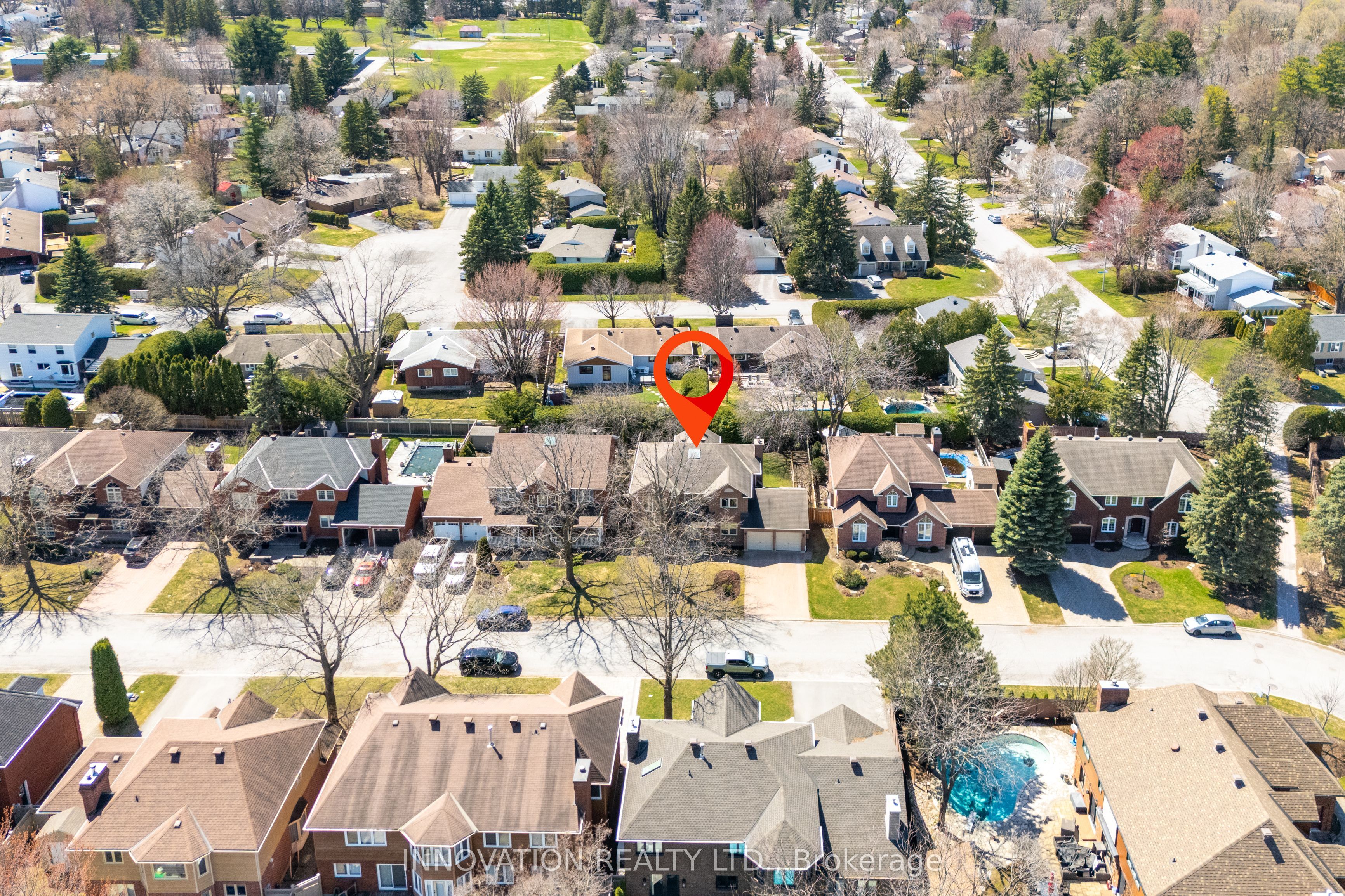 32 Marble Arch Crescent, South of Baseline to Knoxdale, ON K2G 5S3 photo 5