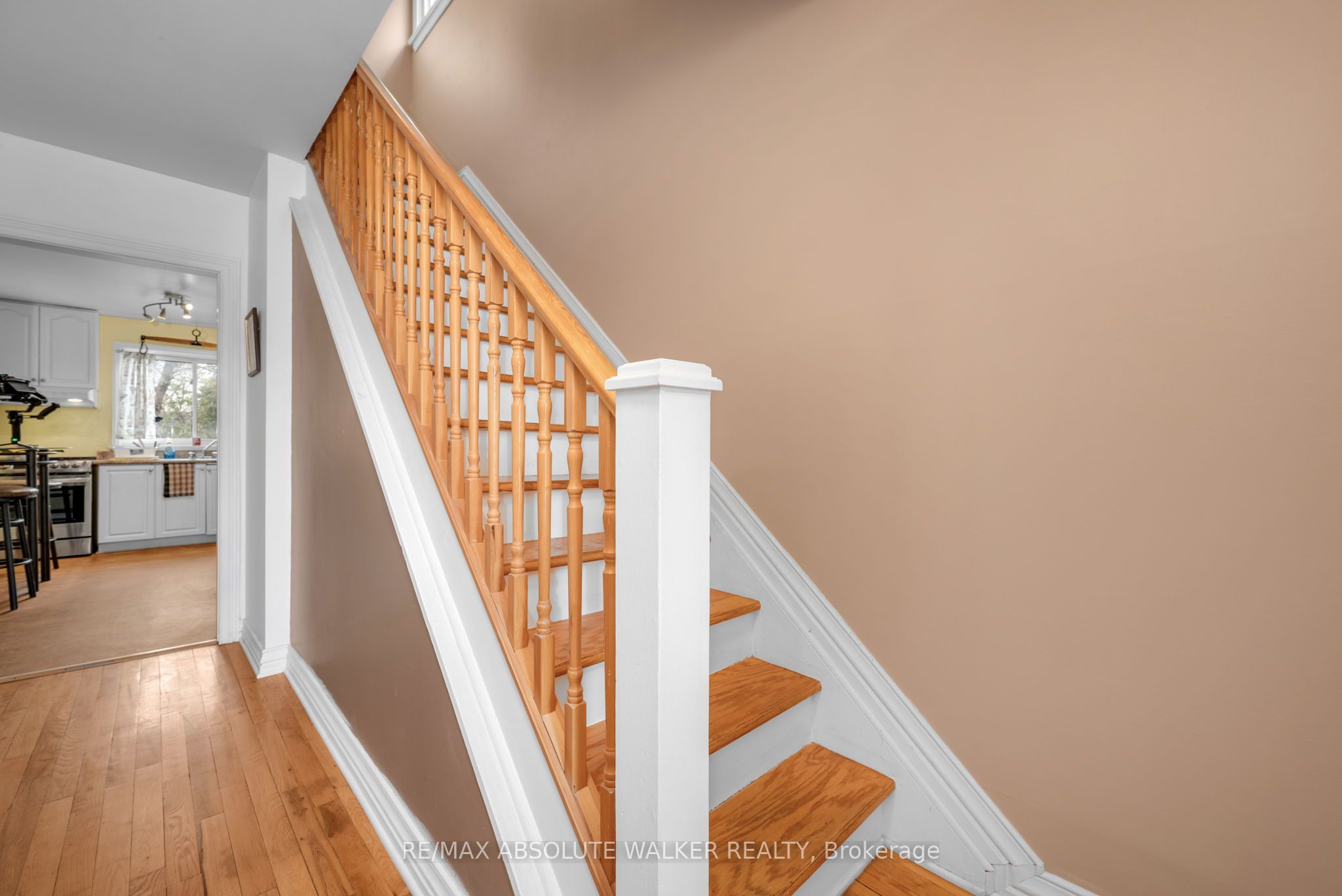 144 Viewmount Drive, Meadowlands - Crestview and Area, ON K2G 3B7 photo 5
