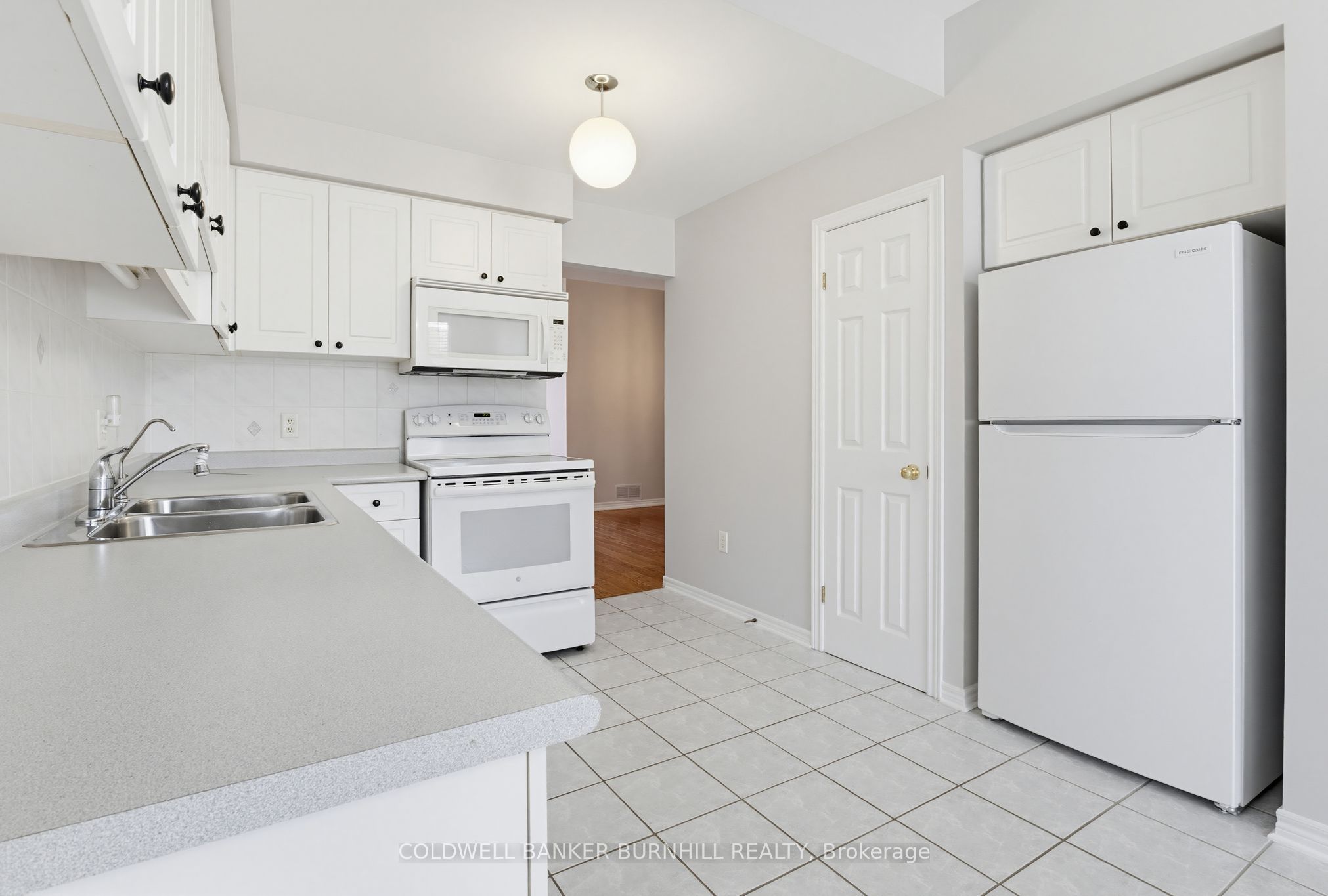 34 Greentrail Drive, Hamilton, ON L0R 1W0 photo 5
