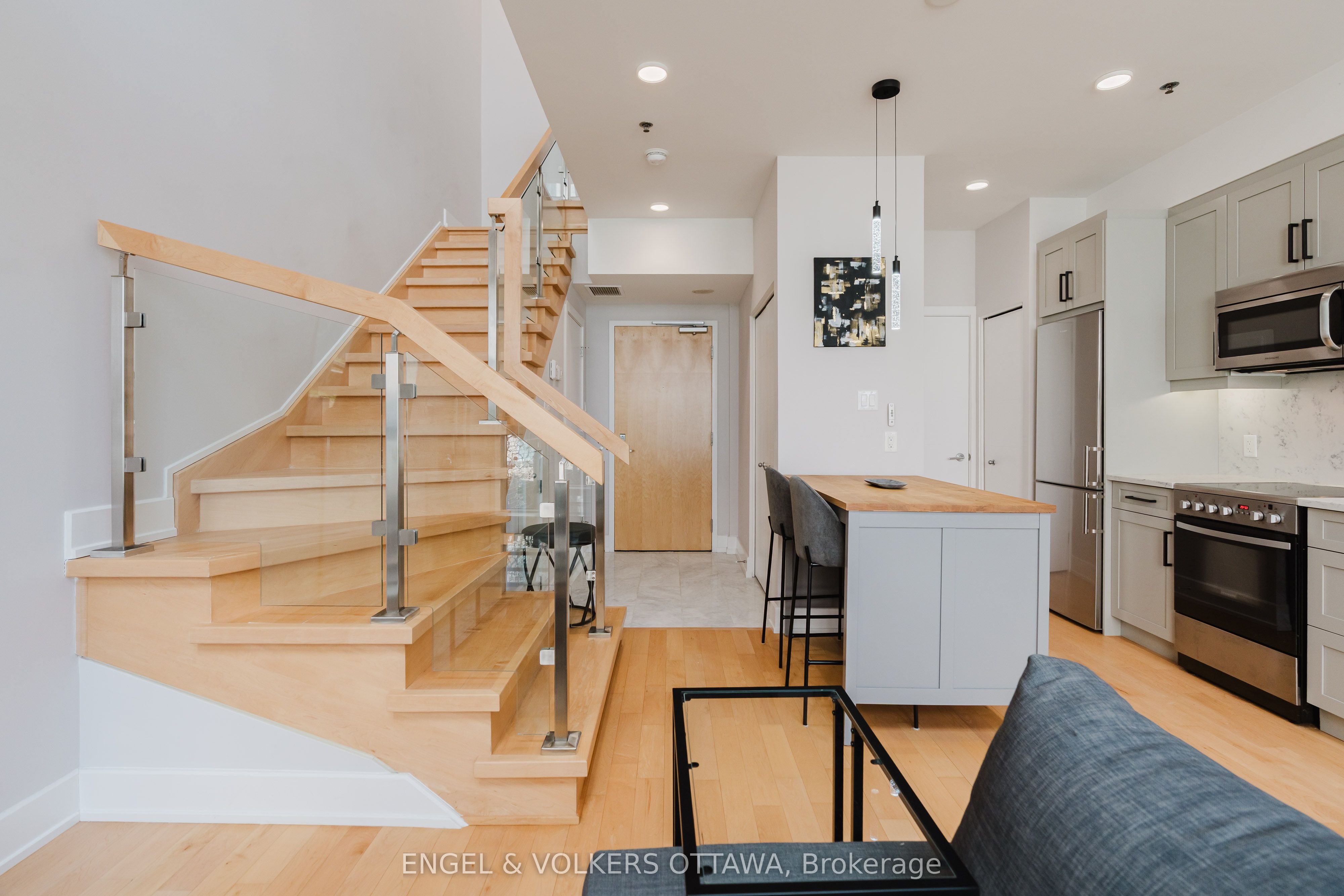 197 LISGAR Street 207, Ottawa Centre, ON K2P 0C3 photo 5