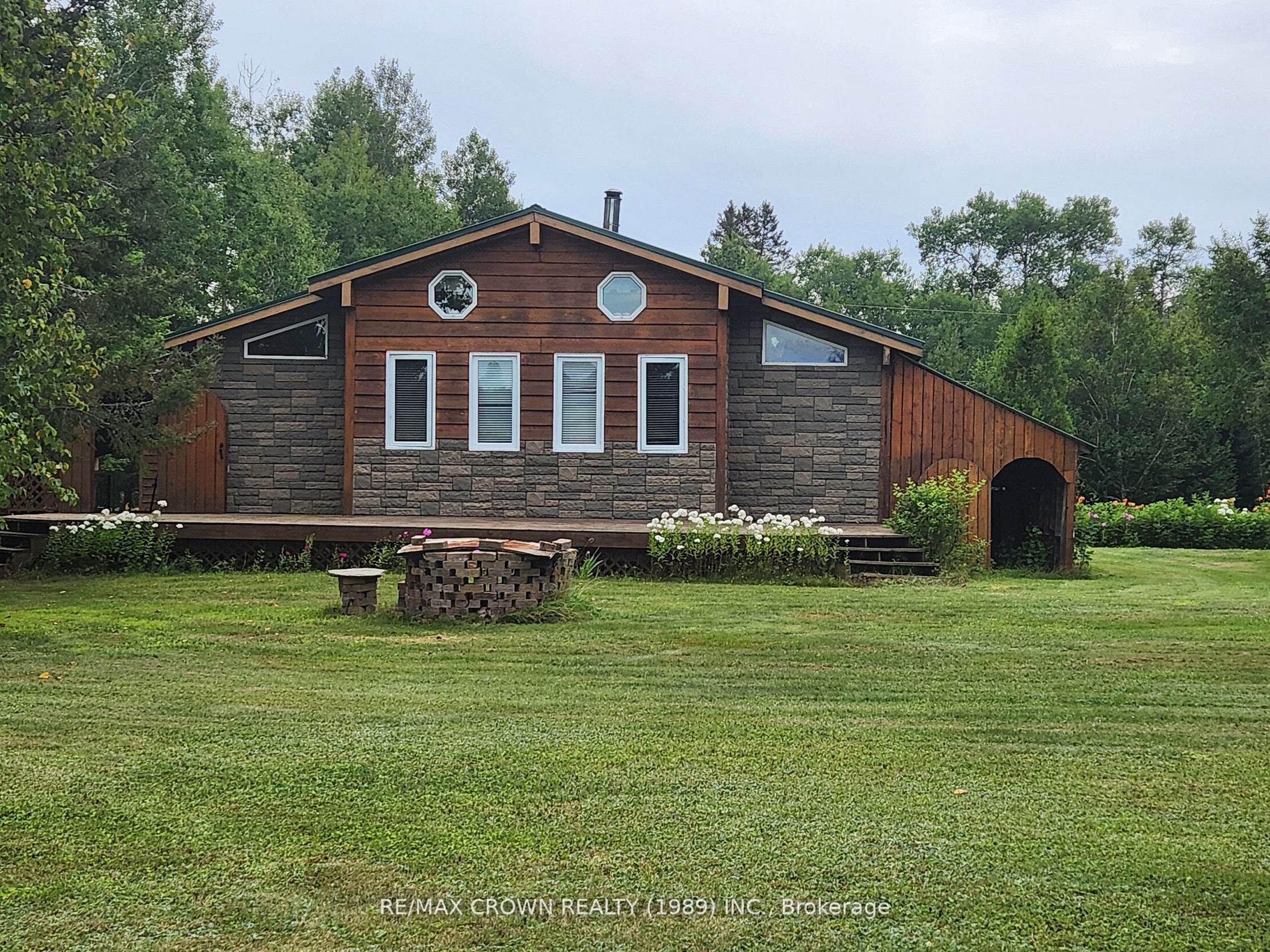 151 Earls Lake Road, Papineau-Cameron, ON P0H 1V0
