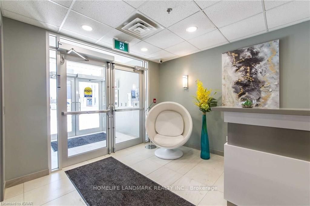 321 Spruce Street 312, Waterloo, ON N2L 0G4 photo 3