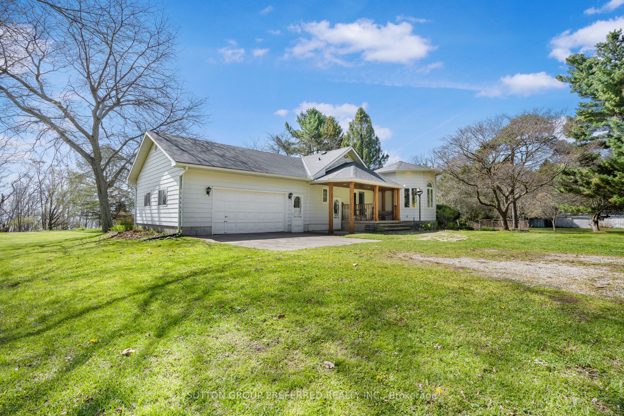18725 Desmond Road, Chatham-Kent, ON N0P 2C0 photo 2