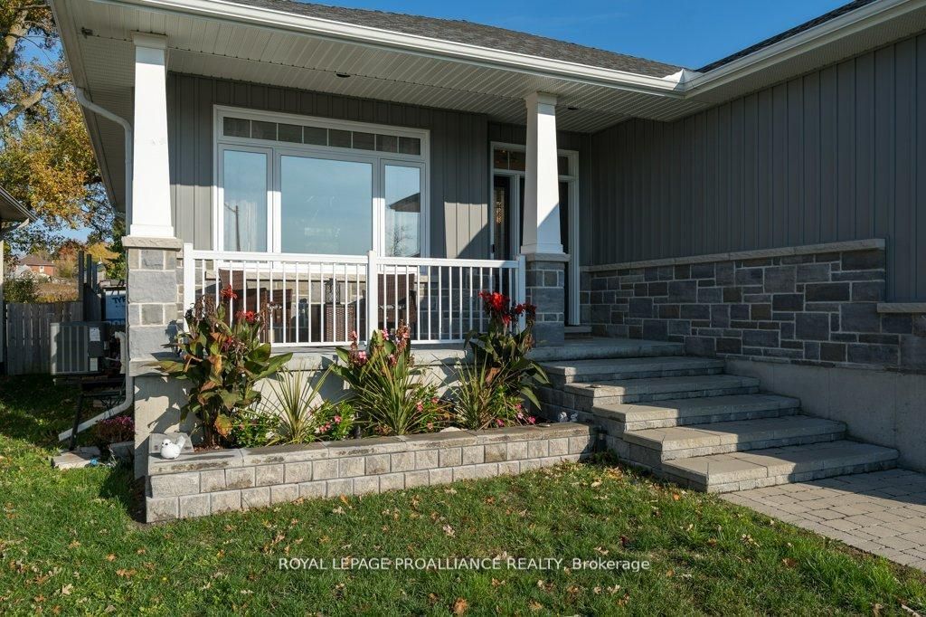 50 Stonegate Crescent, Quinte West, ON K0K 2C0 photo 5