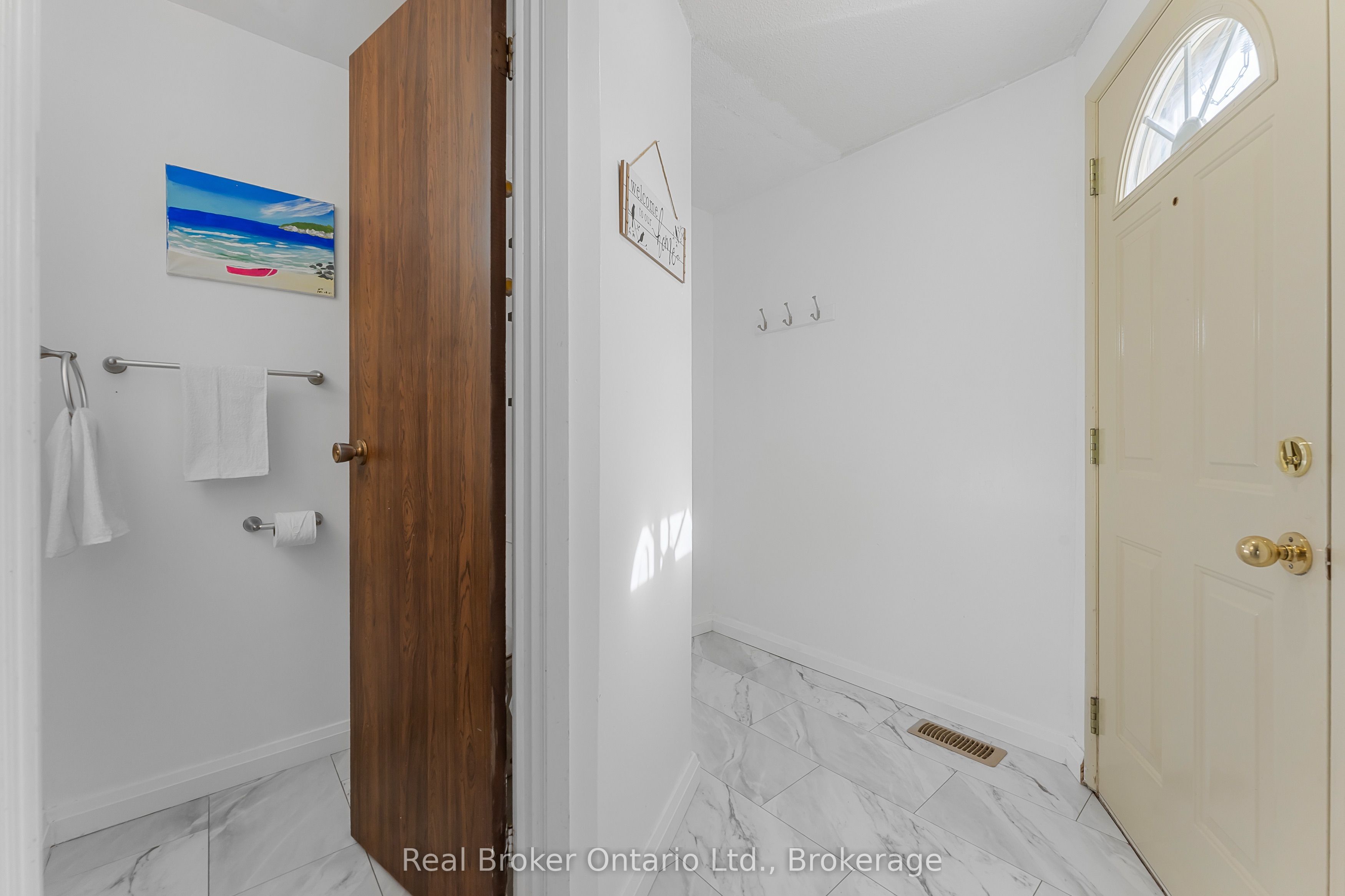 5982 Dunn Street 8, Niagara Falls, ON L2G 7J9 photo 3