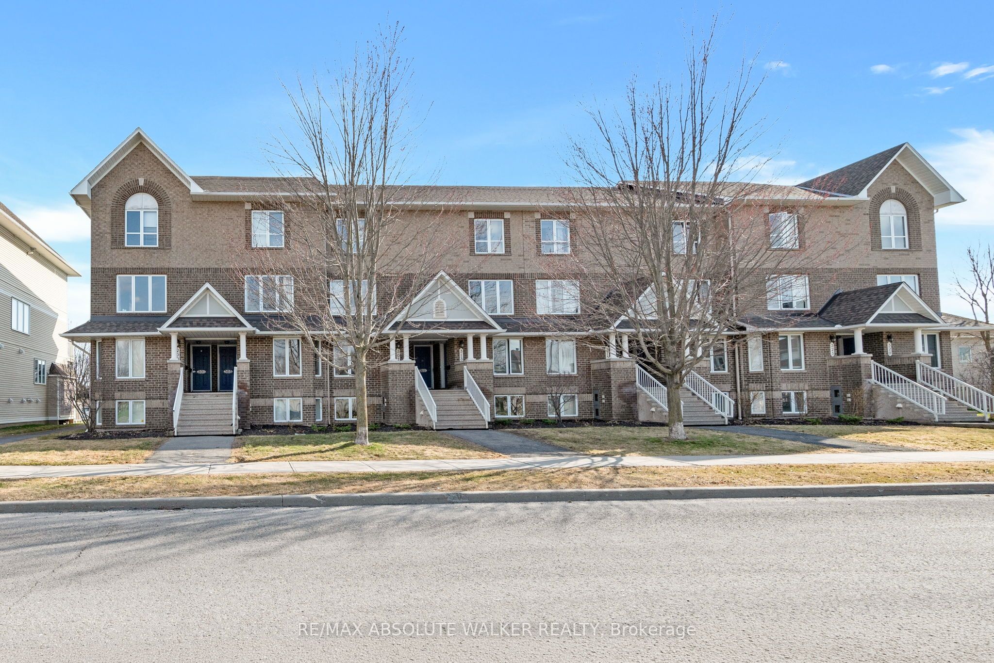 299 Aquaview Drive 8, Orleans - Cumberland and Area, ON K4A 0B6 photo 3