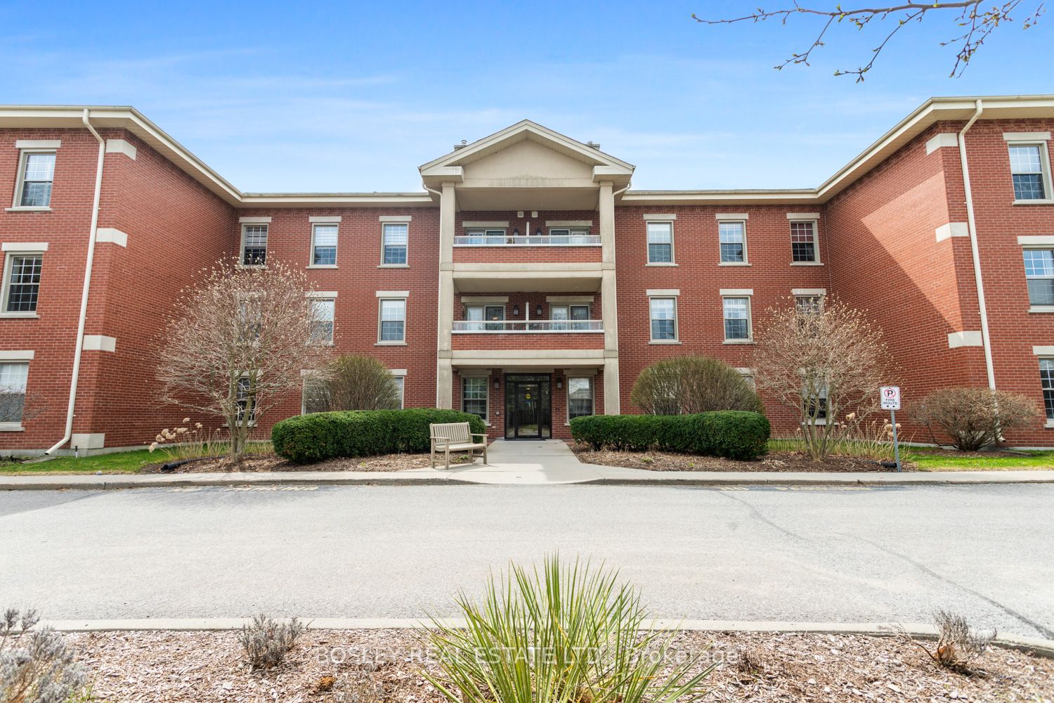 352 Ball Street 101, Cobourg, ON K9A 3J2 photo 4