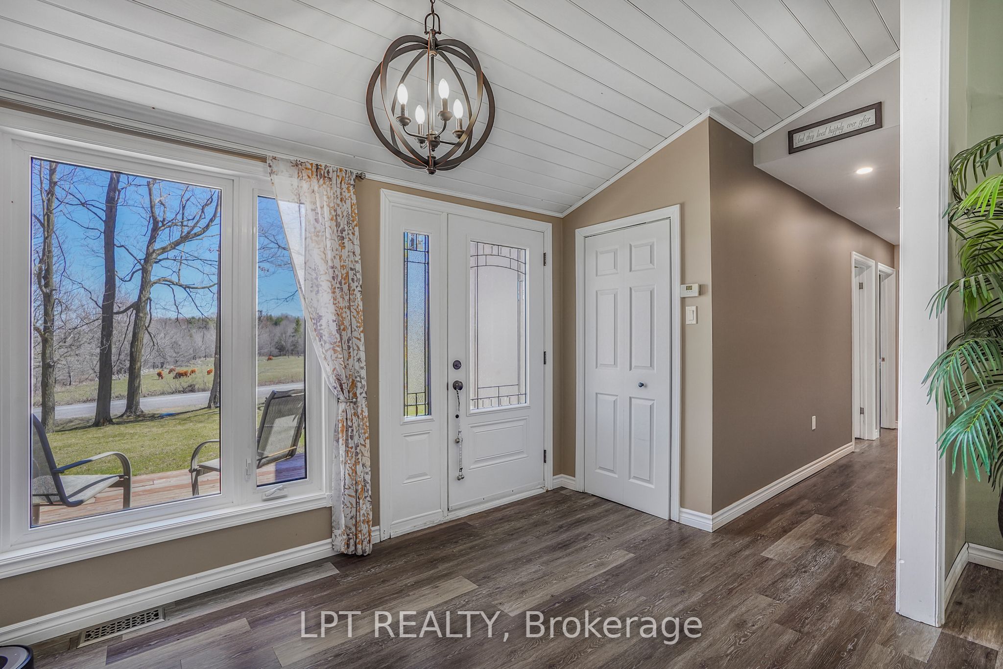 8180 Gibbs Road, East Hawkesbury, ON K0B 1M0 photo 5