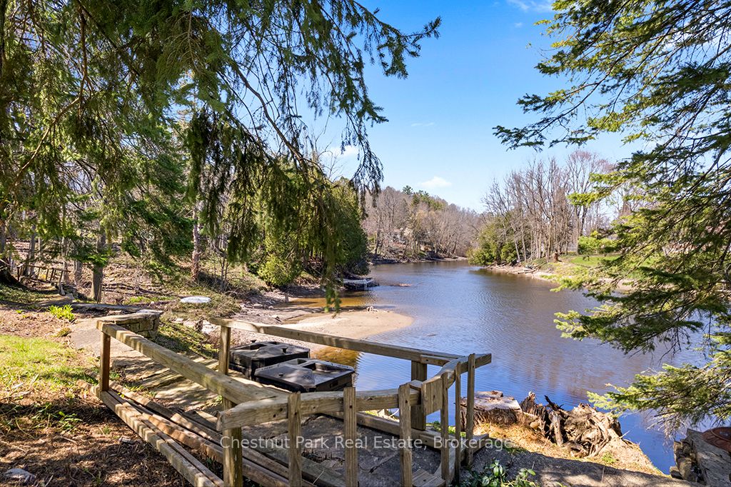 190 4th Street W, Owen Sound, ON N4K 3J9 photo 3