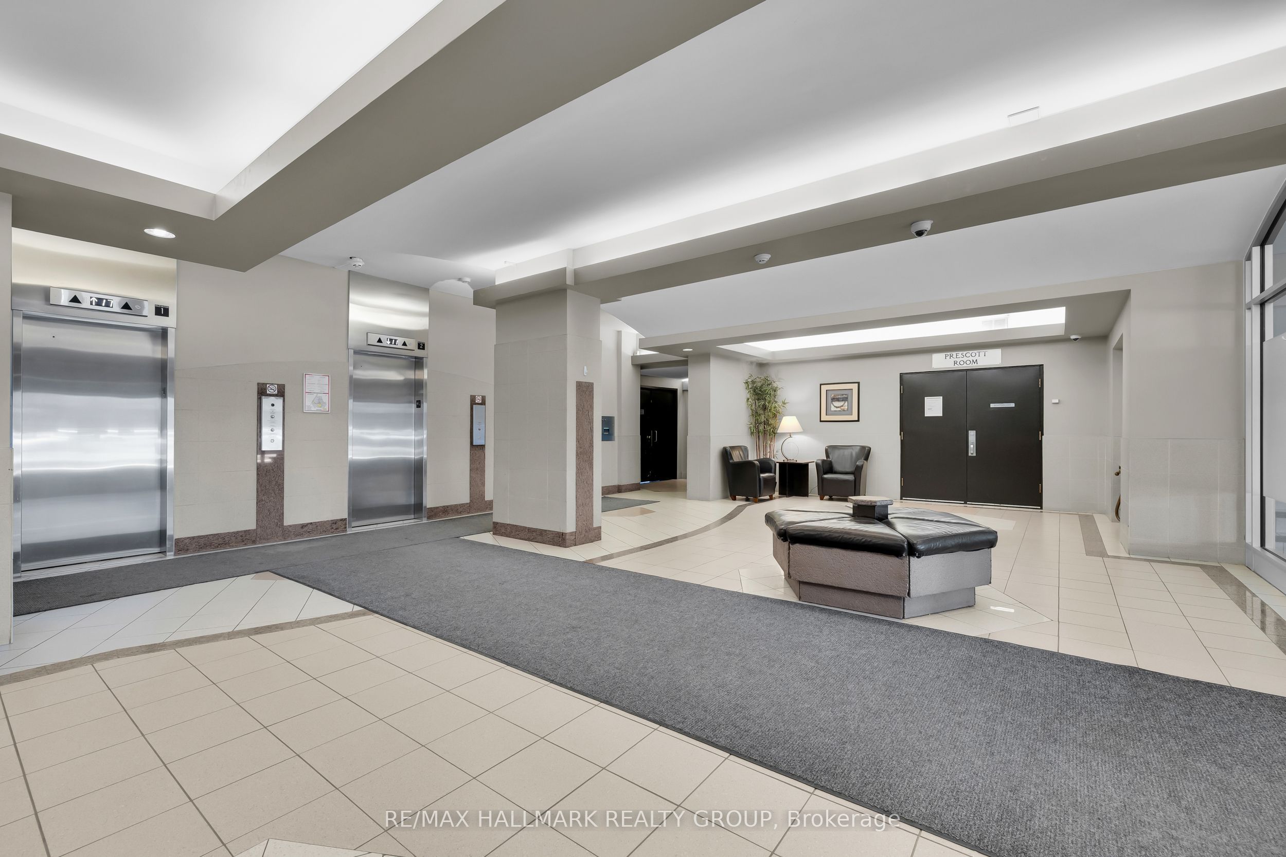 900 Dynes Road 407, Mooneys Bay - Carleton Heights and Area, ON K2C 3L6 photo 4