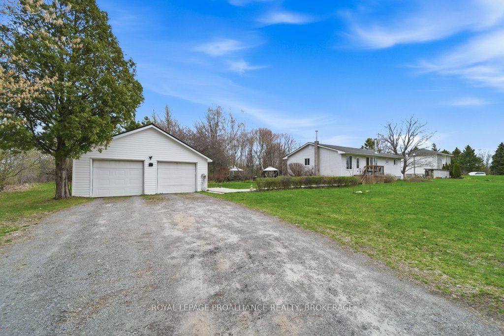527 Bush Road, Rideau Lakes, ON K0G 1E0 photo 2