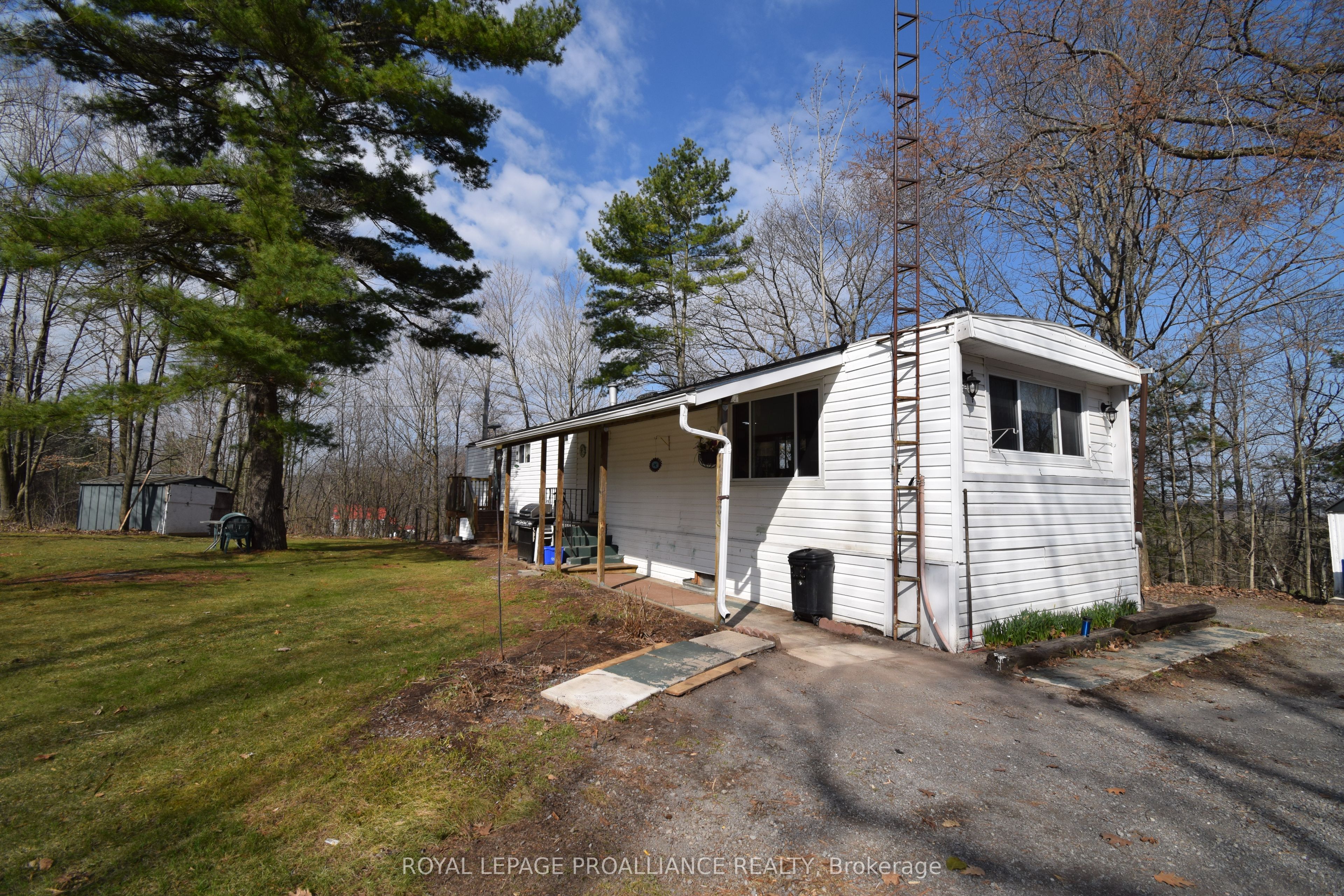 1177 Tuftsville Road, Quinte West, ON K0K 3E0 photo 2
