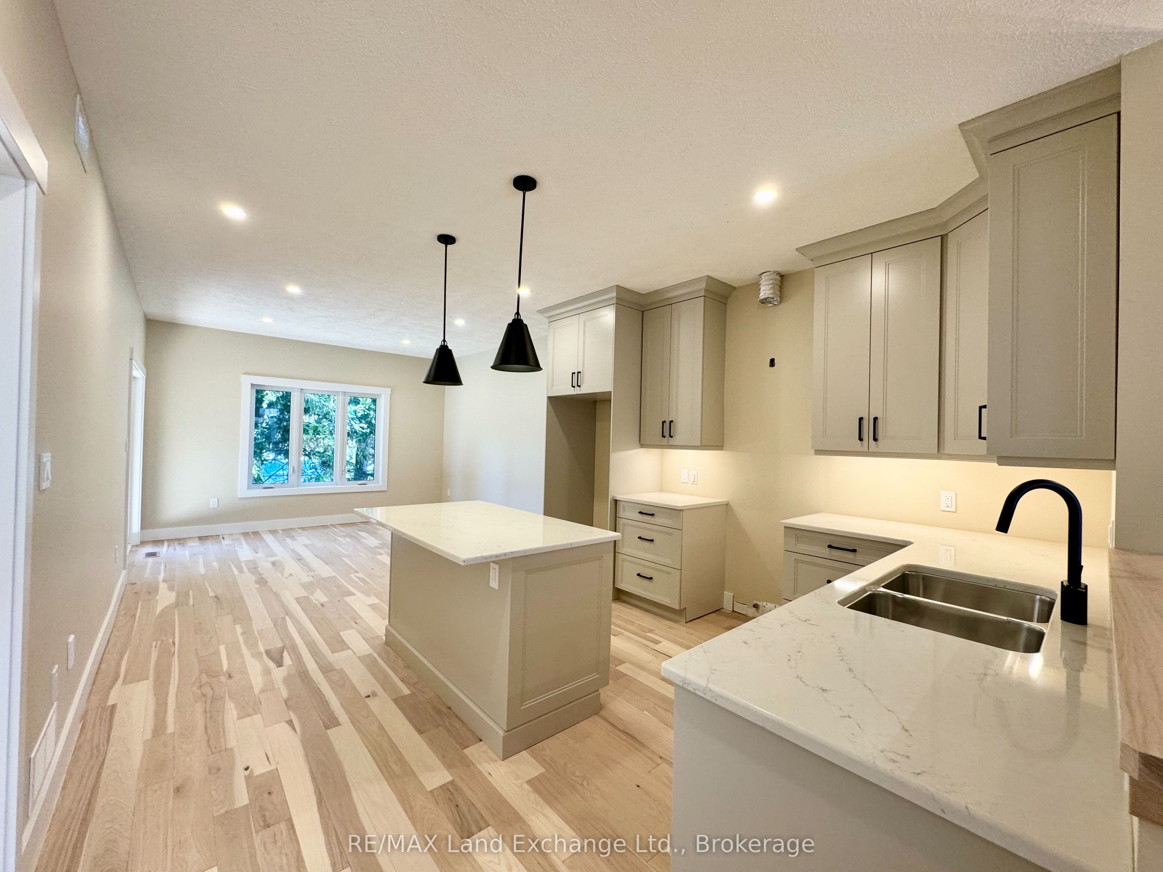 15 NYAH Court, Kincardine, ON N0G 2T0 photo 5