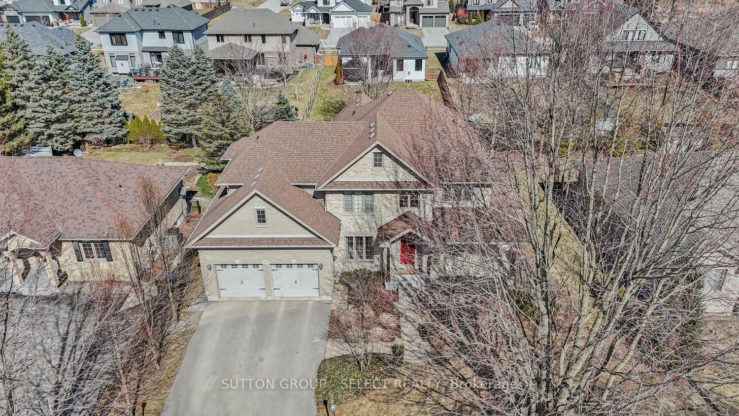 2610 Emerson Street, Strathroy-Caradoc, ON N0L 1W0 photo 2