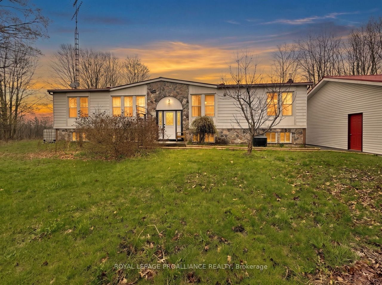 19656 Loyalist Parkway, Prince Edward County, ON K0K 1T0 photo 2