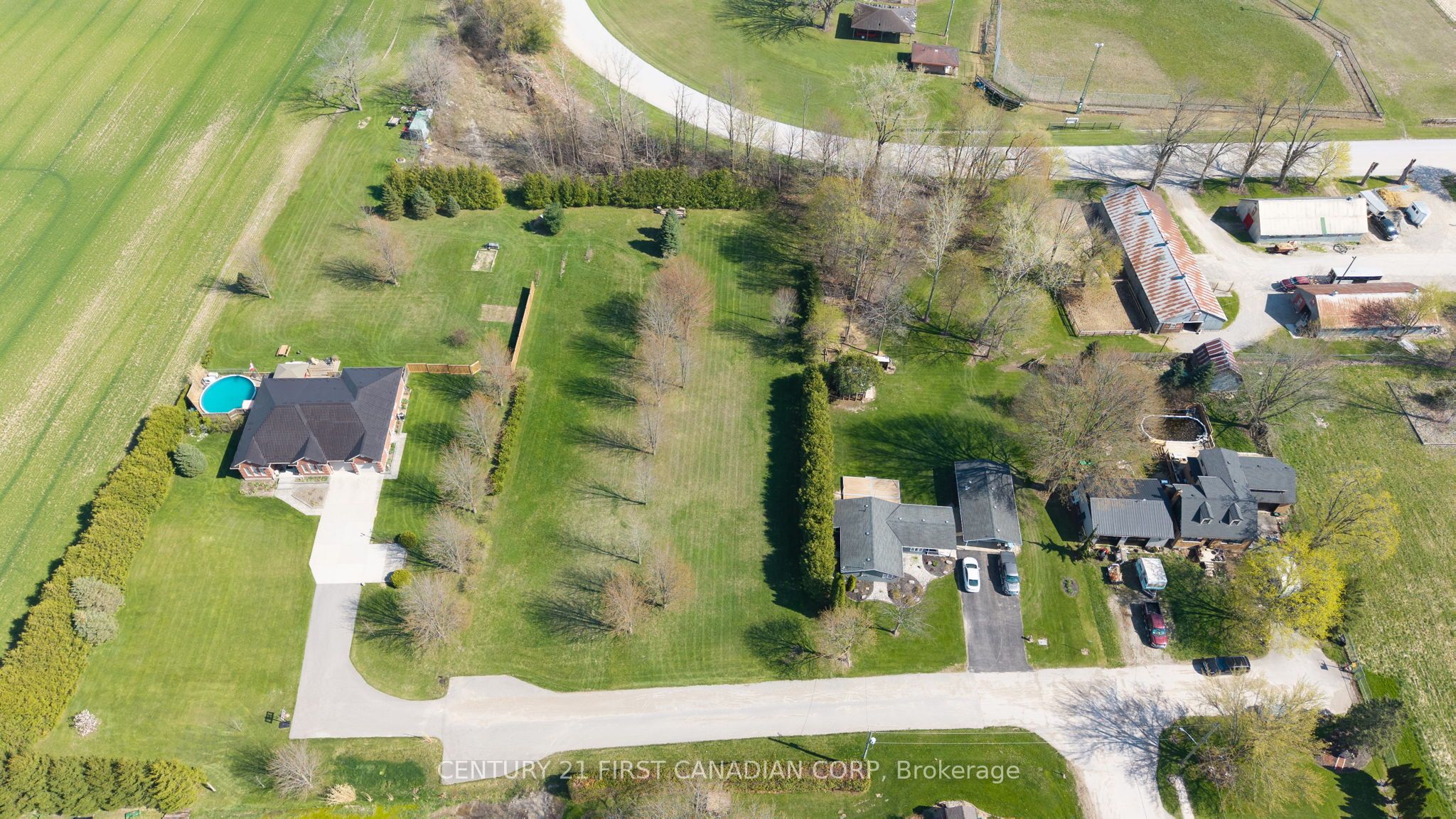 Part 1 Peter Street, Strathroy-Caradoc, ON N0L 1T0 photo 5