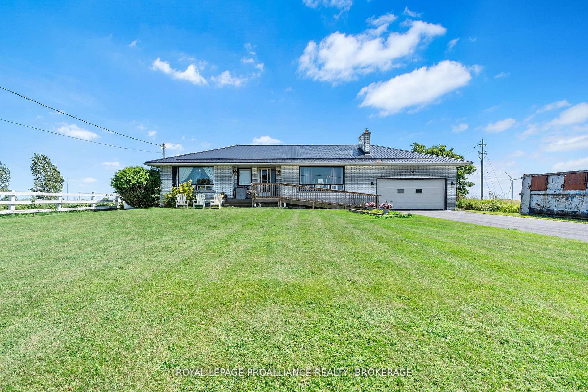 631 Highway 96, Frontenac Islands, ON K0H 2Y0 photo 4
