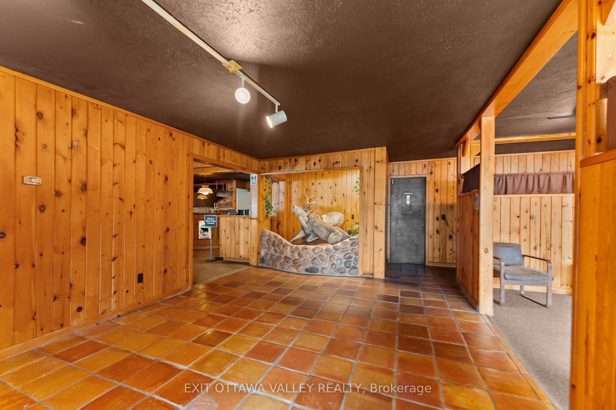 104 K/O Lodge Trail, Laurentian Hills, ON K0J 1P0 photo 4