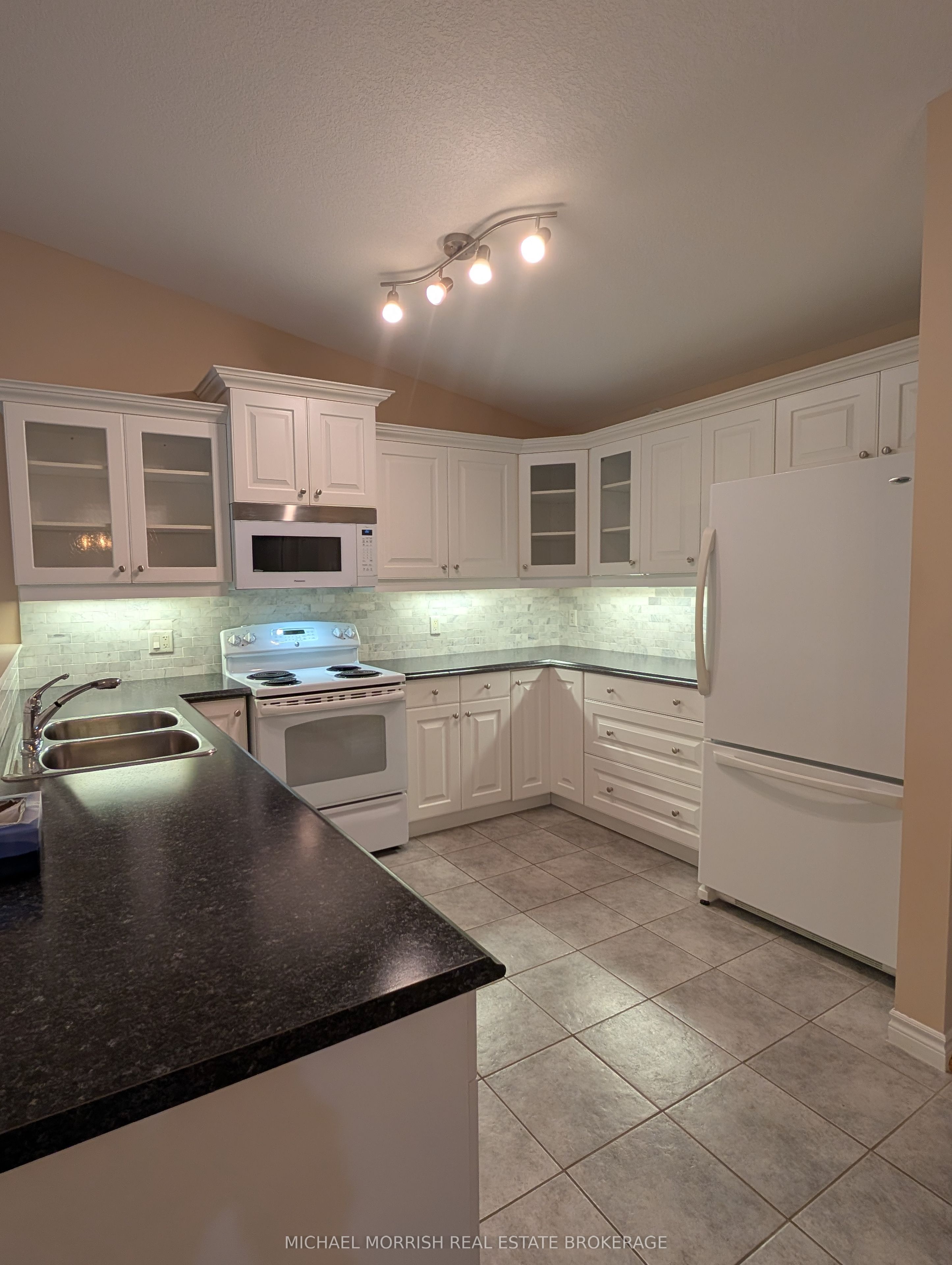 987 Whetherfield Street 39, London North, ON N6H 0A2 photo 4