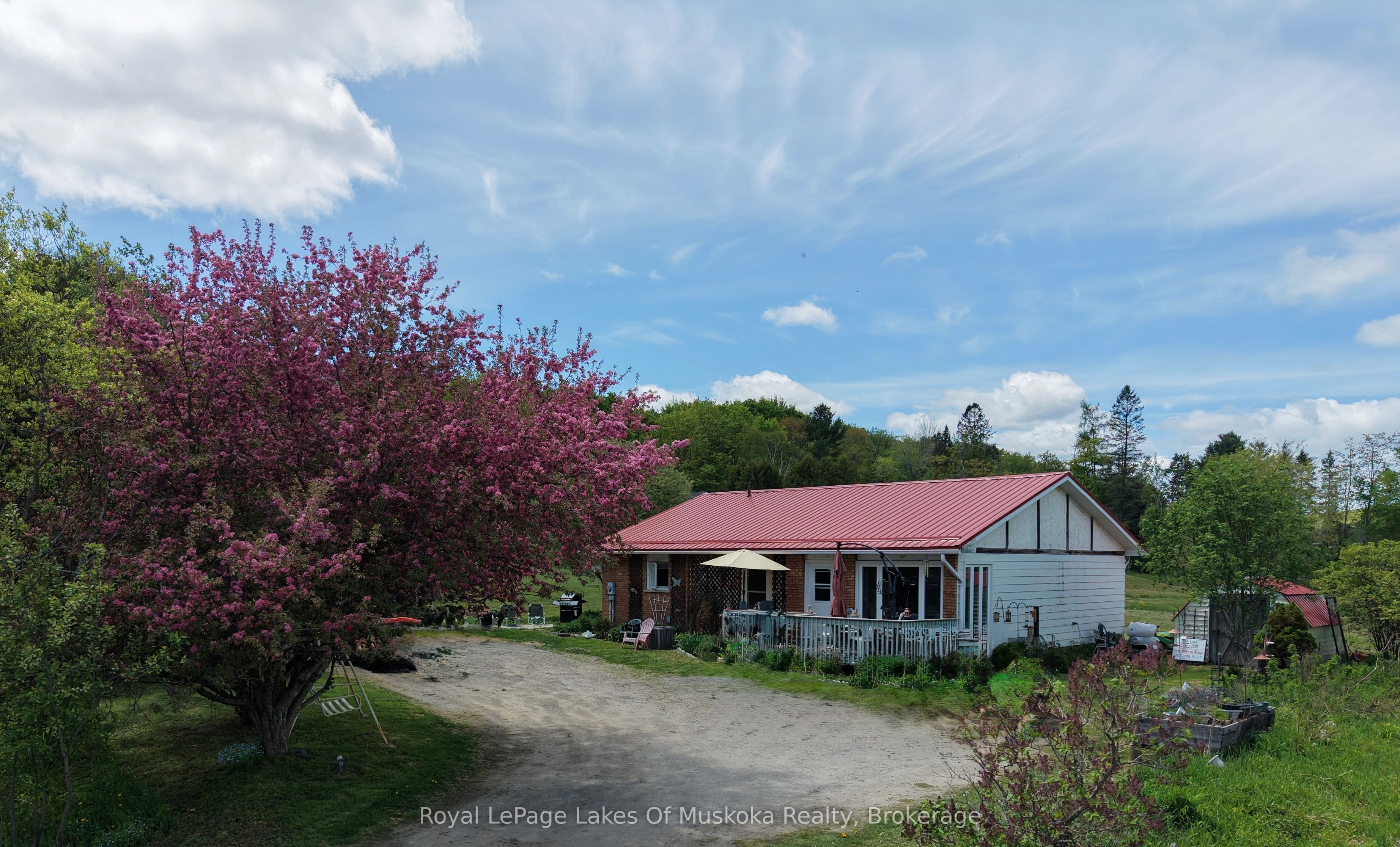 250 Stephenson Rd 12 W Road, Huntsville, ON P0B 1M0