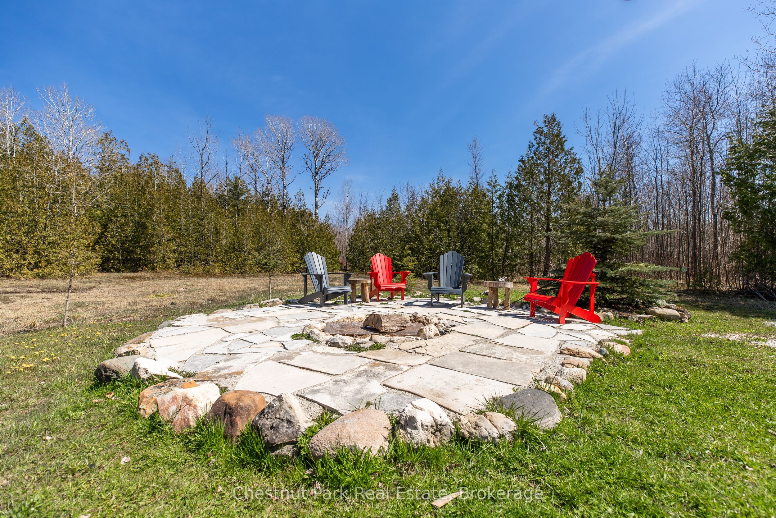 4576 Highway 6, Northern Bruce Peninsula, ON N0H 1Z0 photo 4
