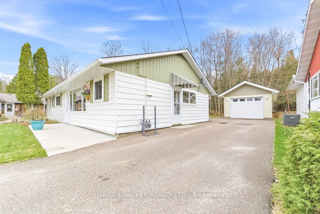 96 Glendale Avenue, Deep River, ON K0J 1P0 photo 2