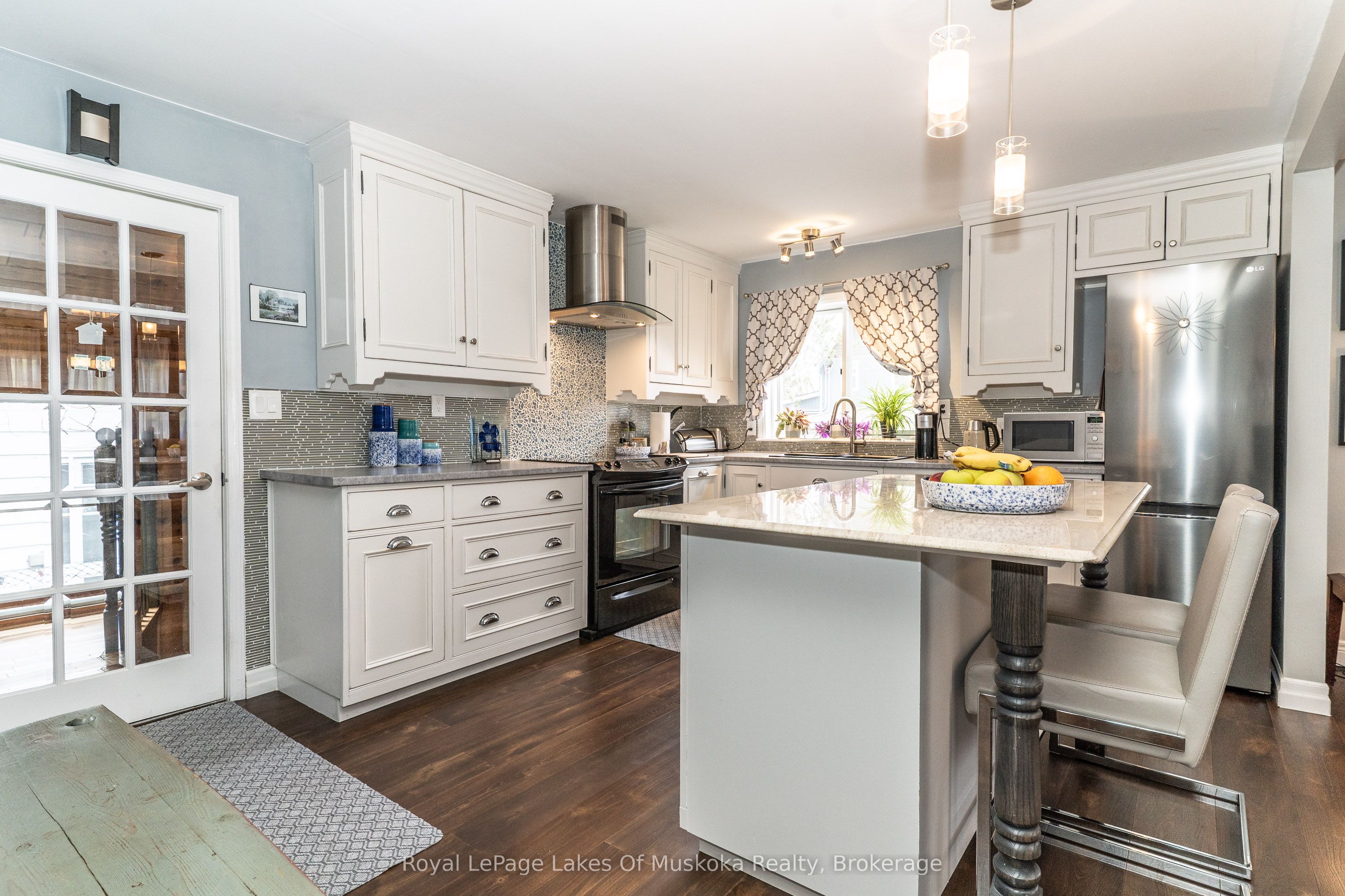 295 Bishop Street, Gravenhurst, ON P1P 1J6 photo 5