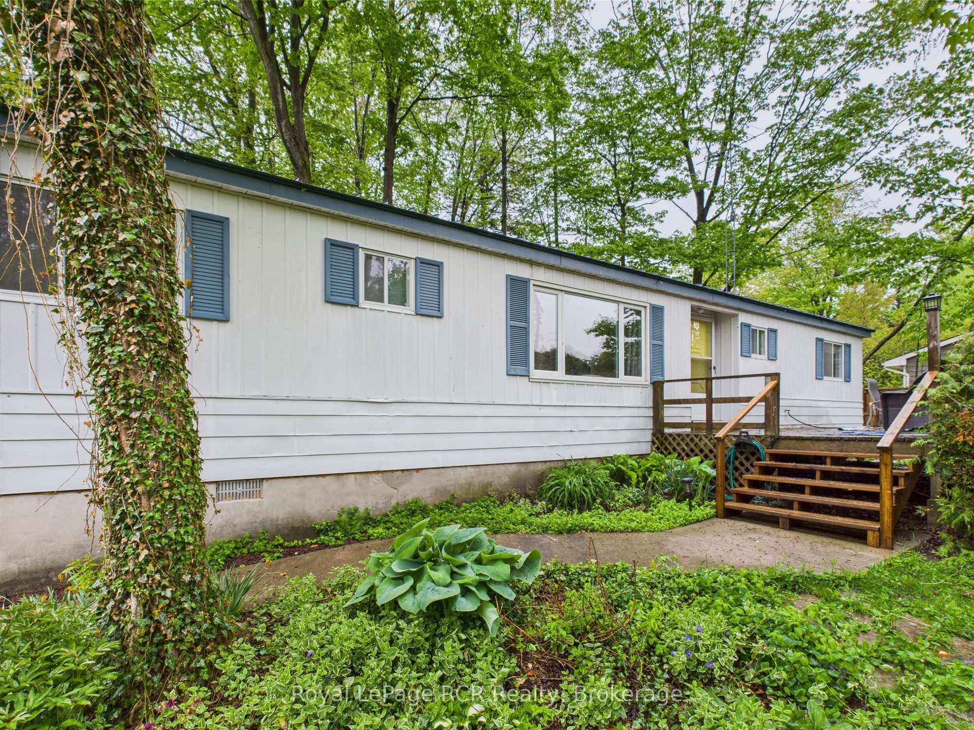 112 Huron Road, Huron-Kinloss, ON N2Z 2X3