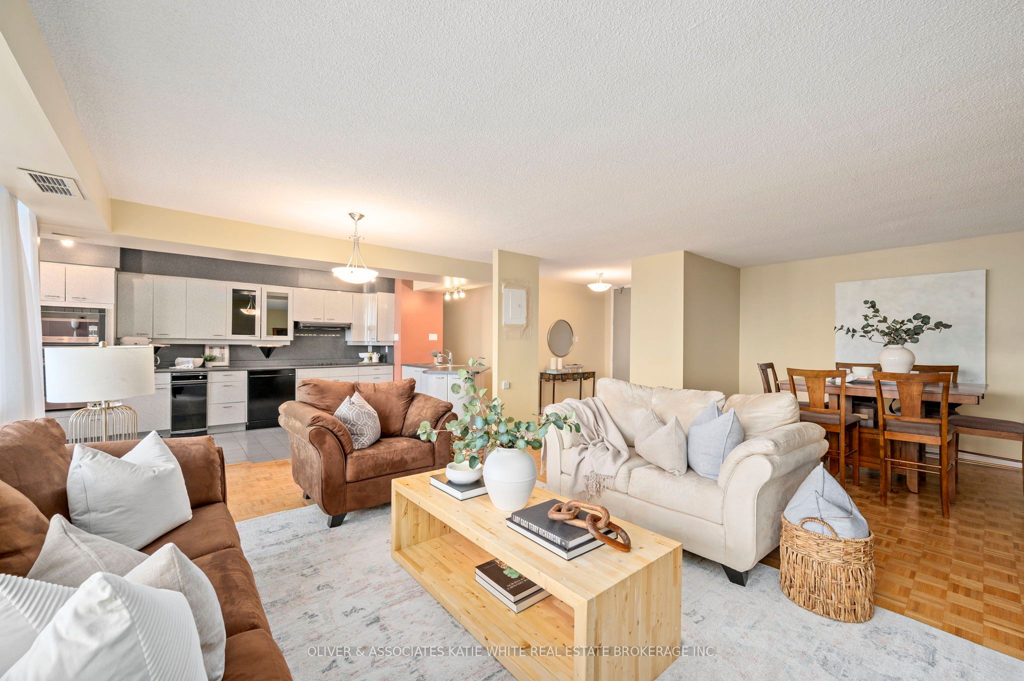 380 King Street 1507, London East, ON N6B 3L6 photo 2