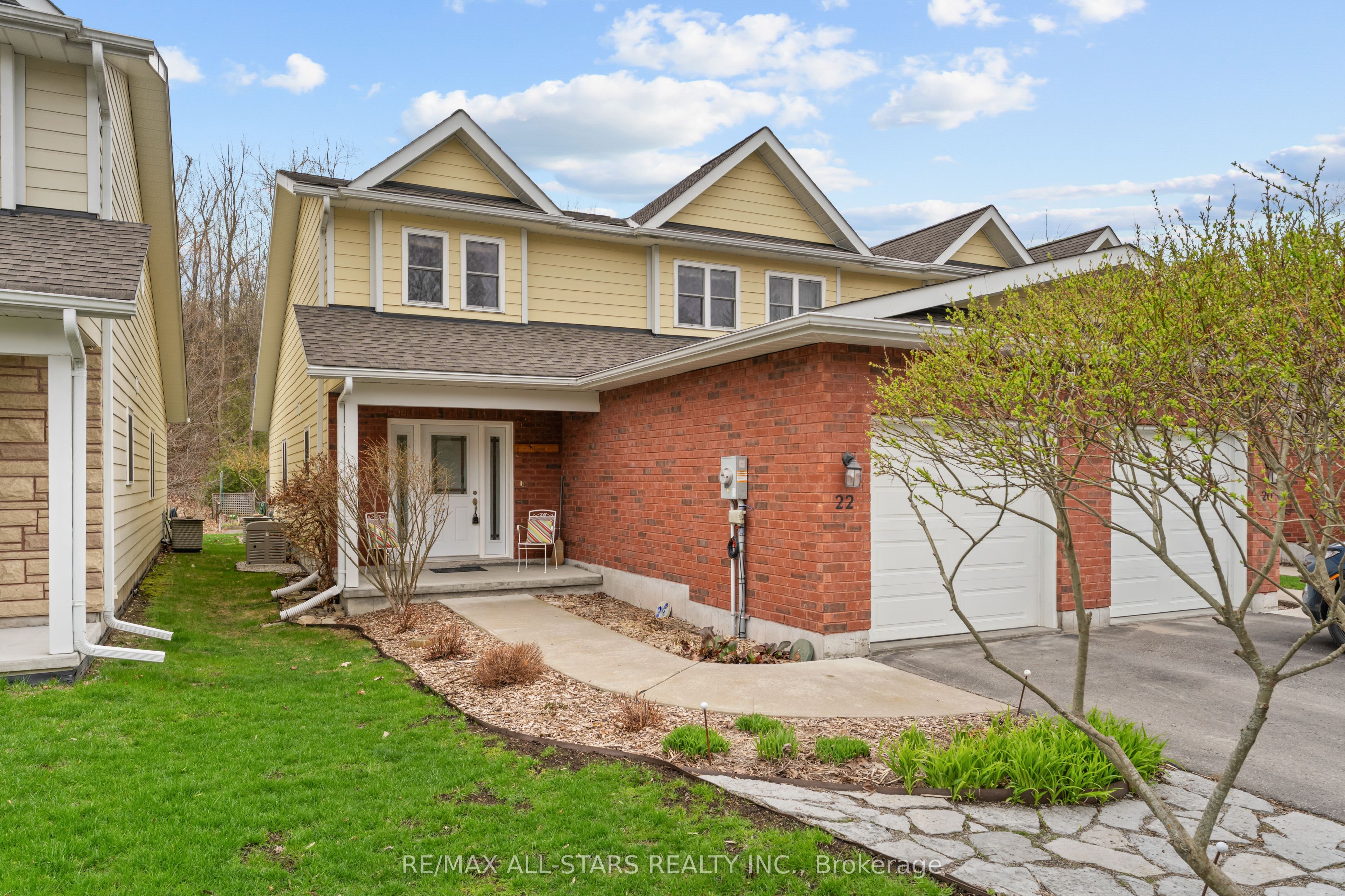 22 Deane Street, Kawartha Lakes, ON K0M 1N0 photo 3