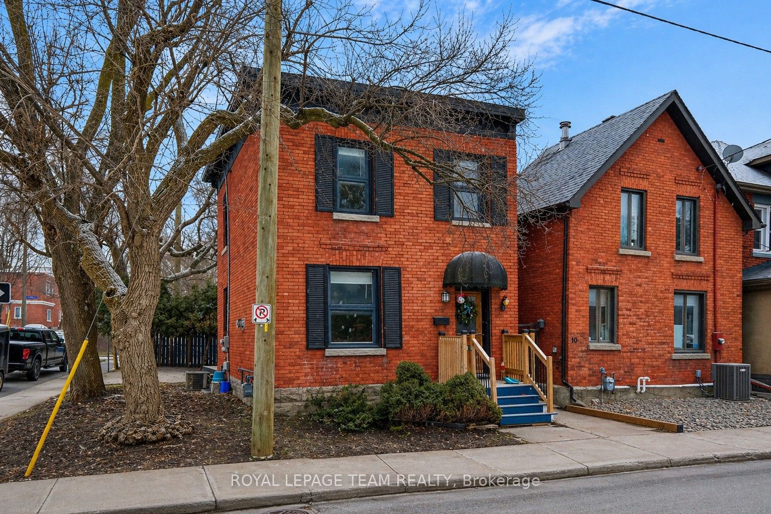 8 Lewis Street, Ottawa Centre, ON K2P 0S3