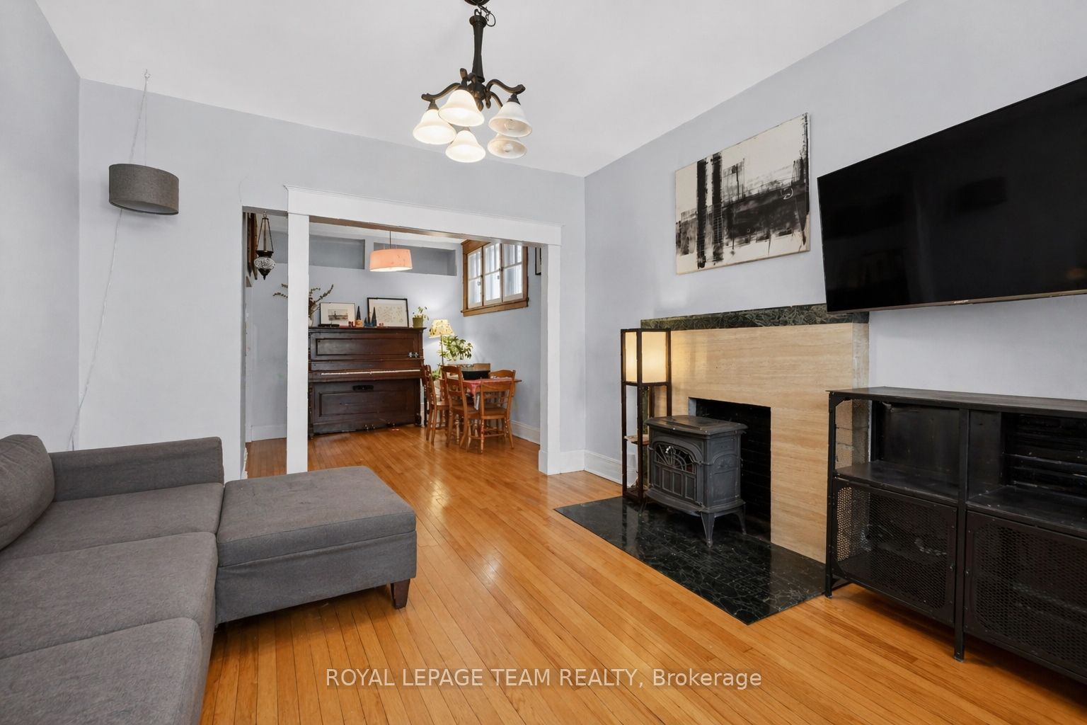 12 Lewis Street, Ottawa Centre, ON K2P 0S3 photo 4