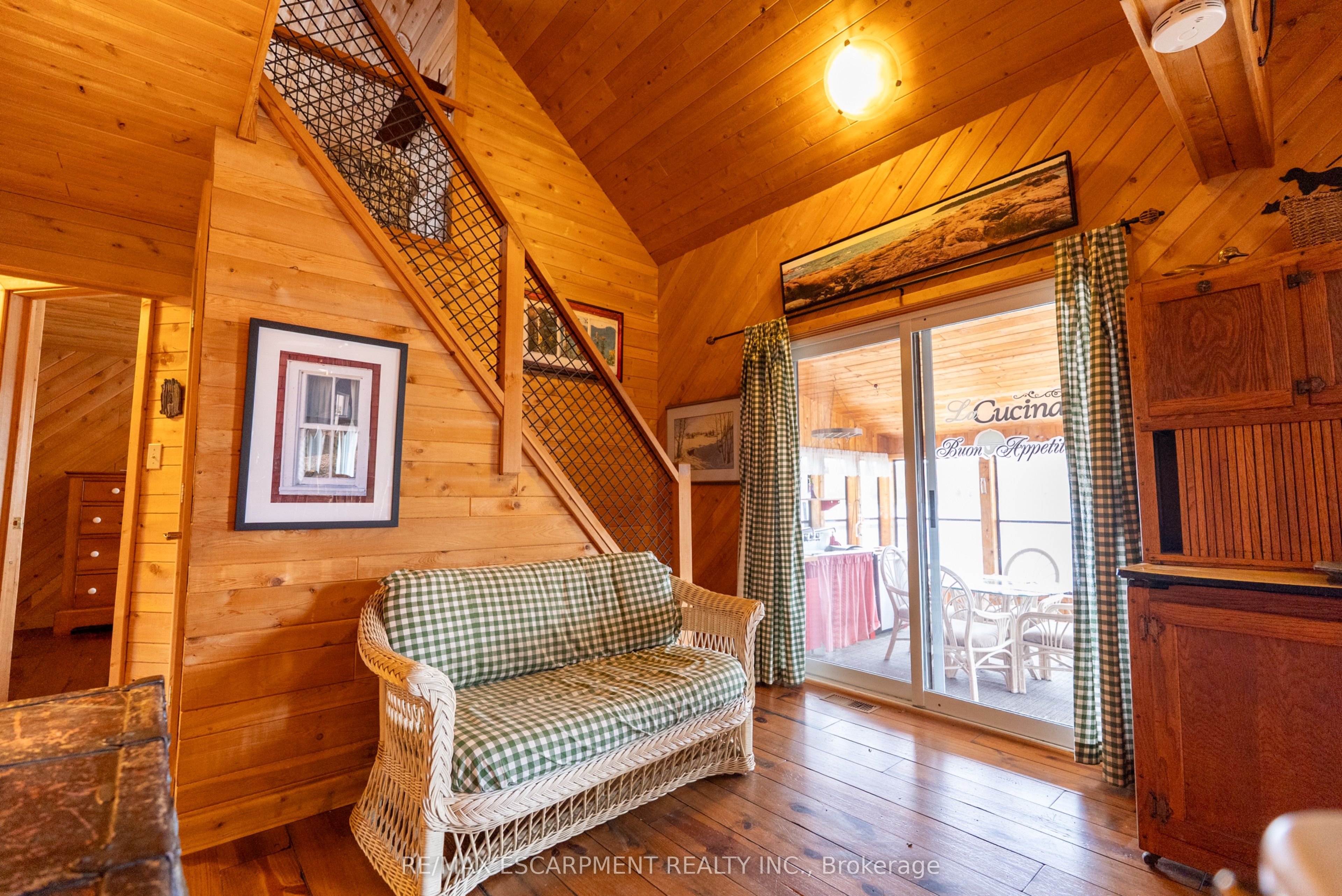 344 Perry Avenue, Killarney, ON P0M 2A0 photo 4