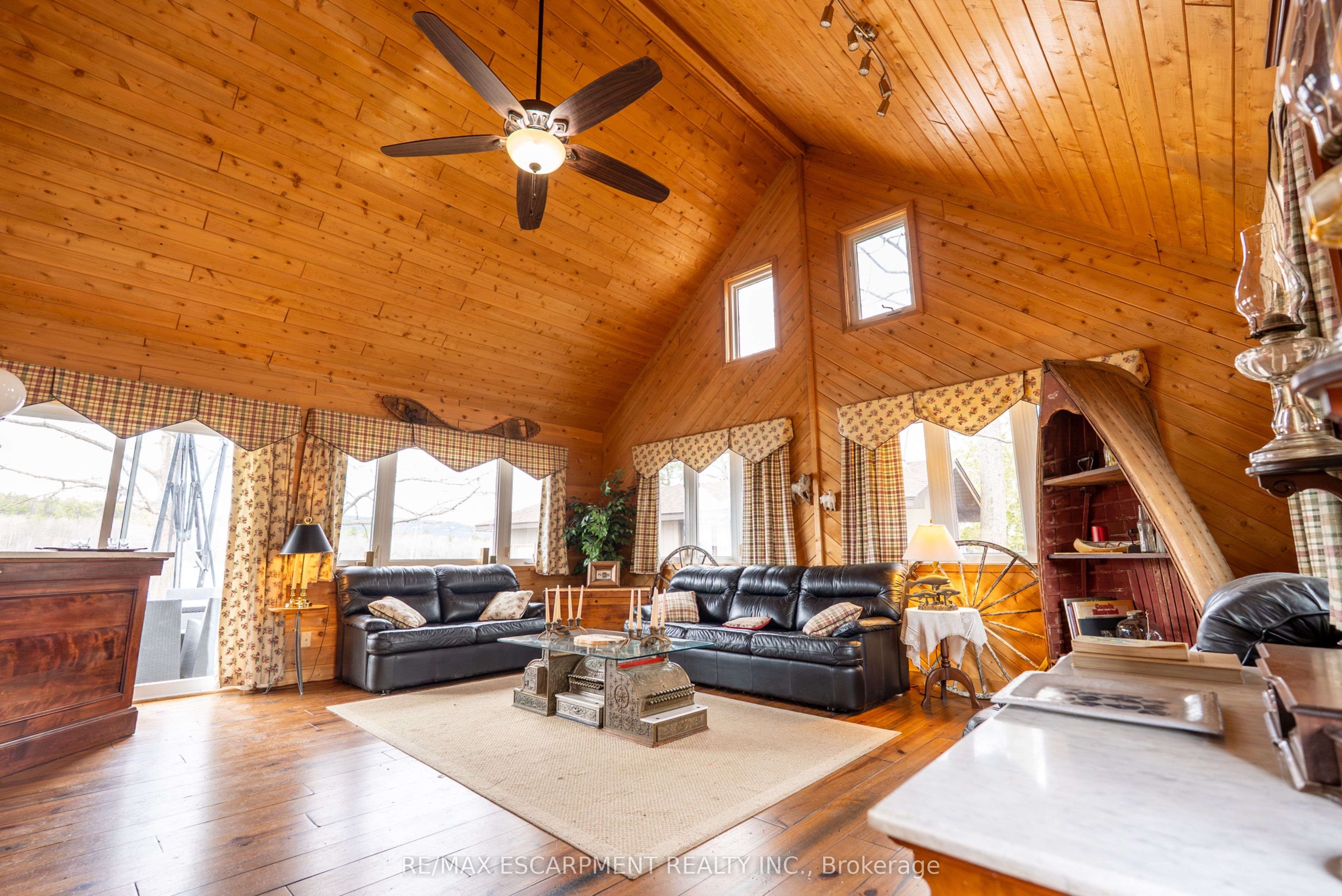 344 Perry Avenue, Killarney, ON P0M 2A0 photo 5