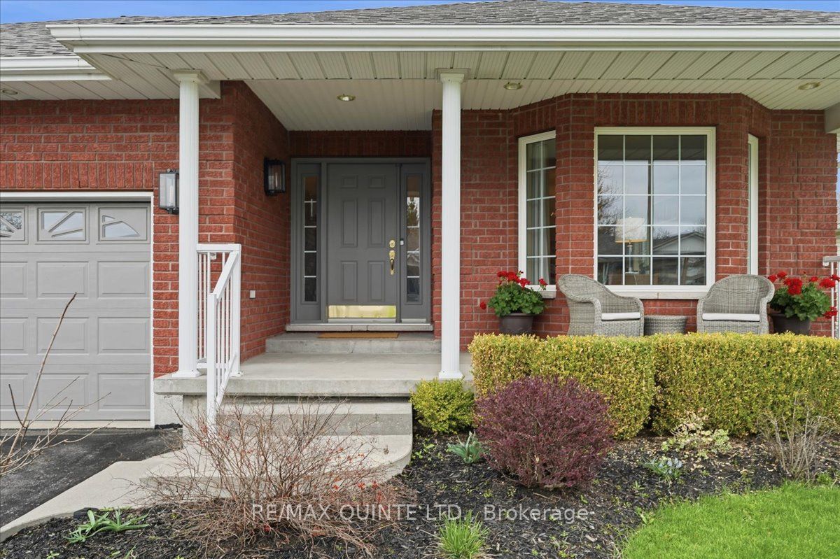 46 Lake Breeze Court, Prince Edward County, ON K0K 3L0