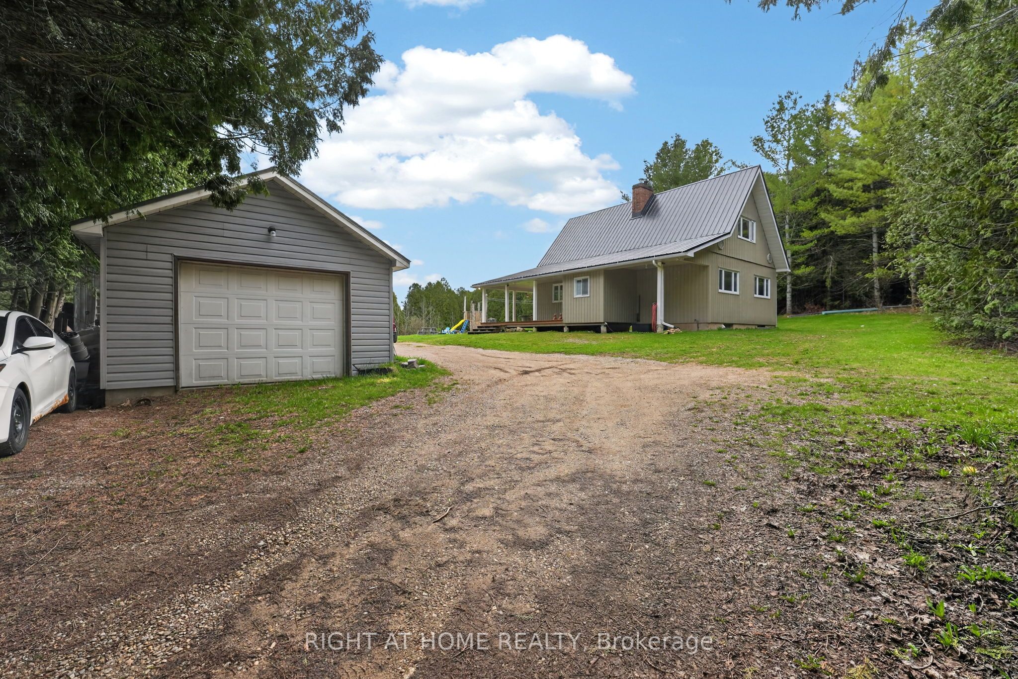 636671 Euphrasia-Holland Townline, Grey Highlands, ON N0C 1H0 photo 5