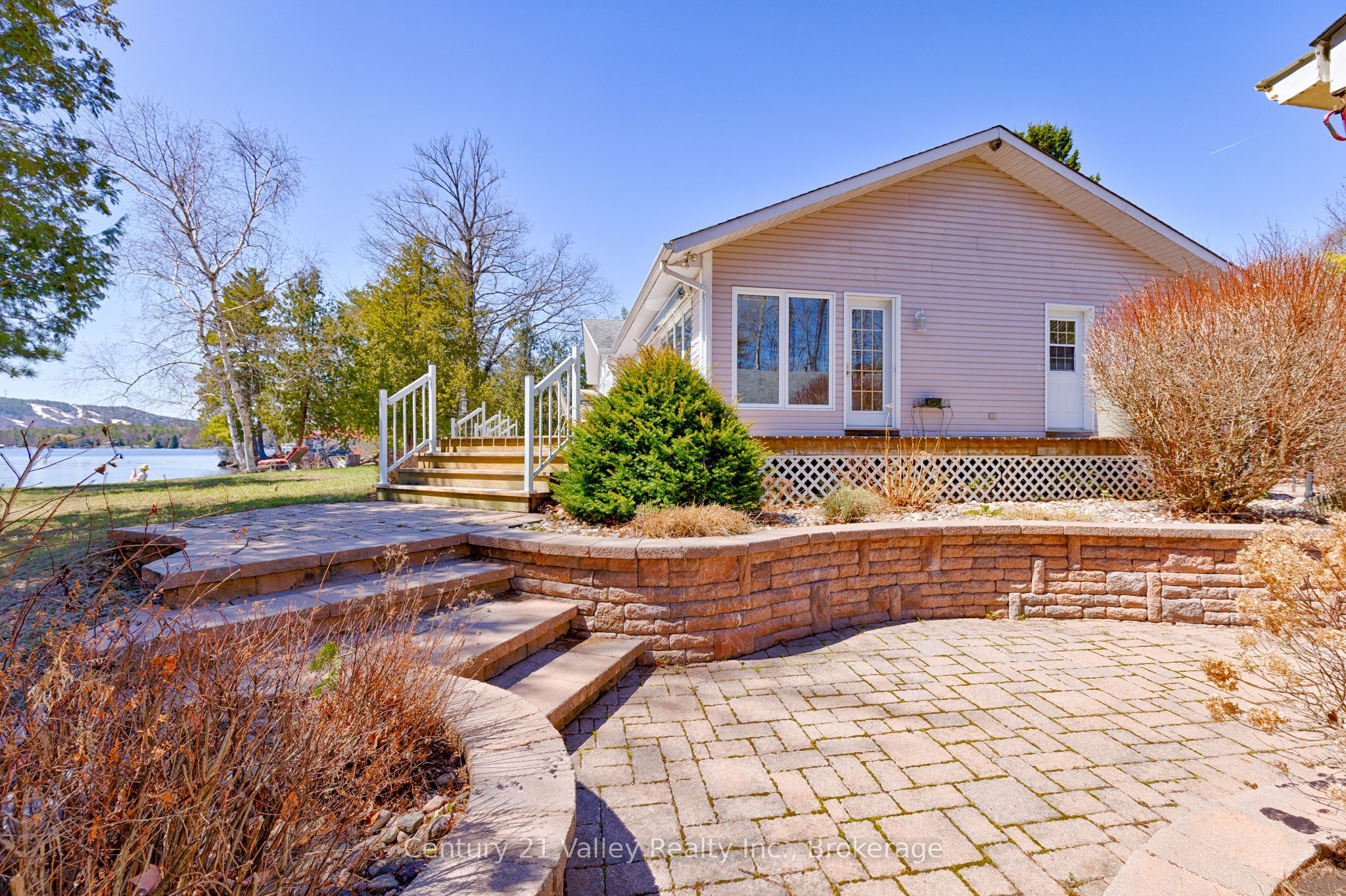5377 Calabogie Road, Greater Madawaska, ON K0J 1H0 photo 5