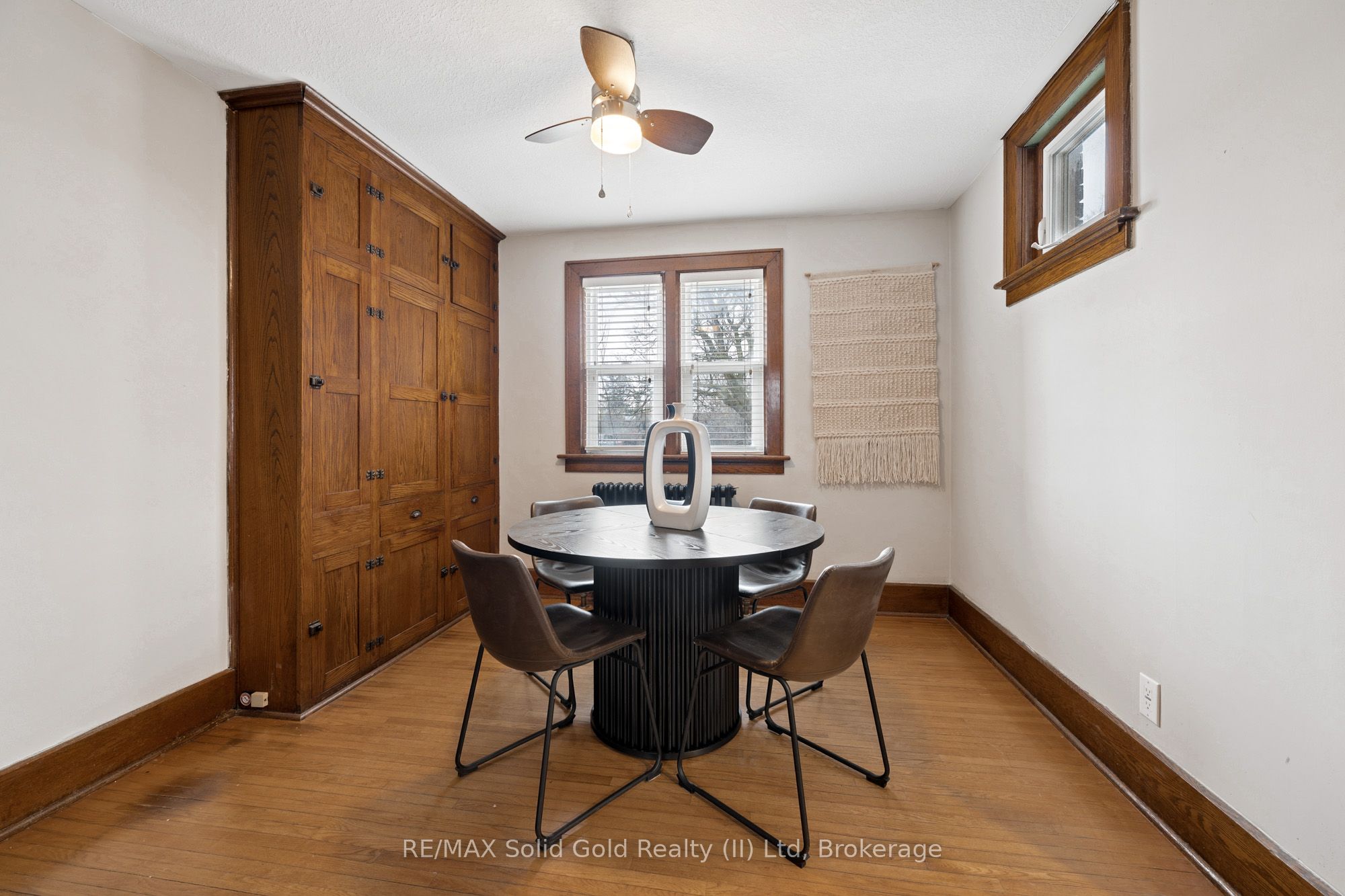22 Dellroy Avenue, Kitchener, ON N2A 2S1 photo 3