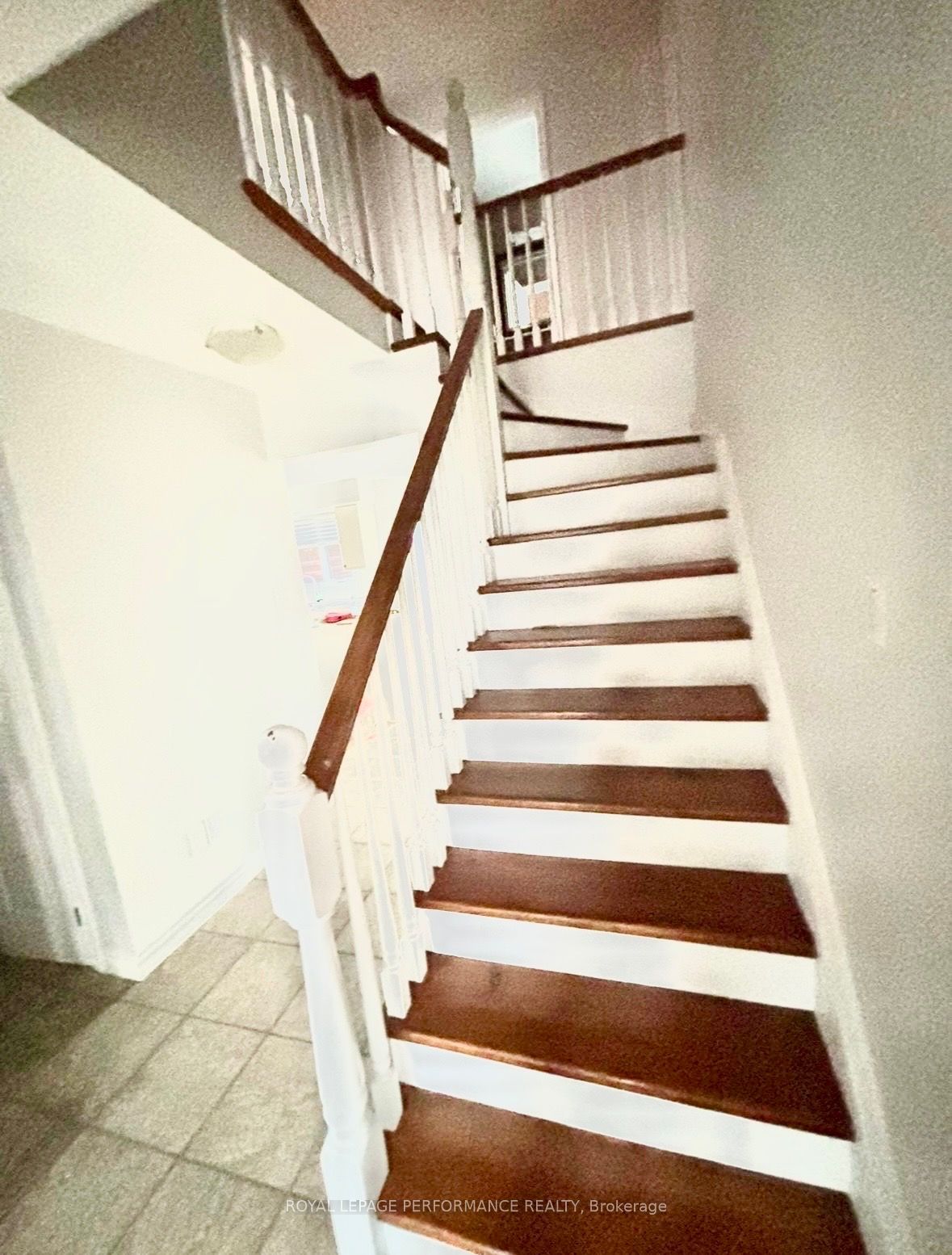 123 Napoleon Court, London East, ON N5V 4B2 photo 2