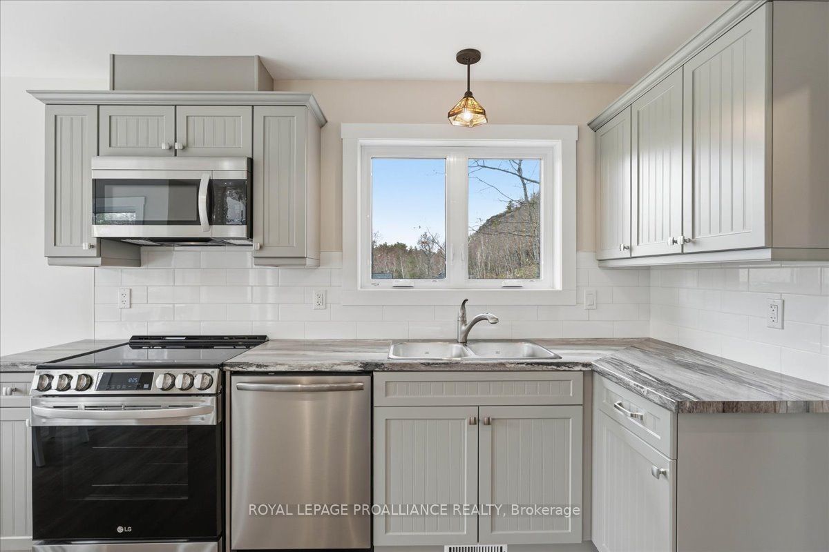 530 Addington Rd 5, Addington Highlands, ON K0H 1K0 photo 3