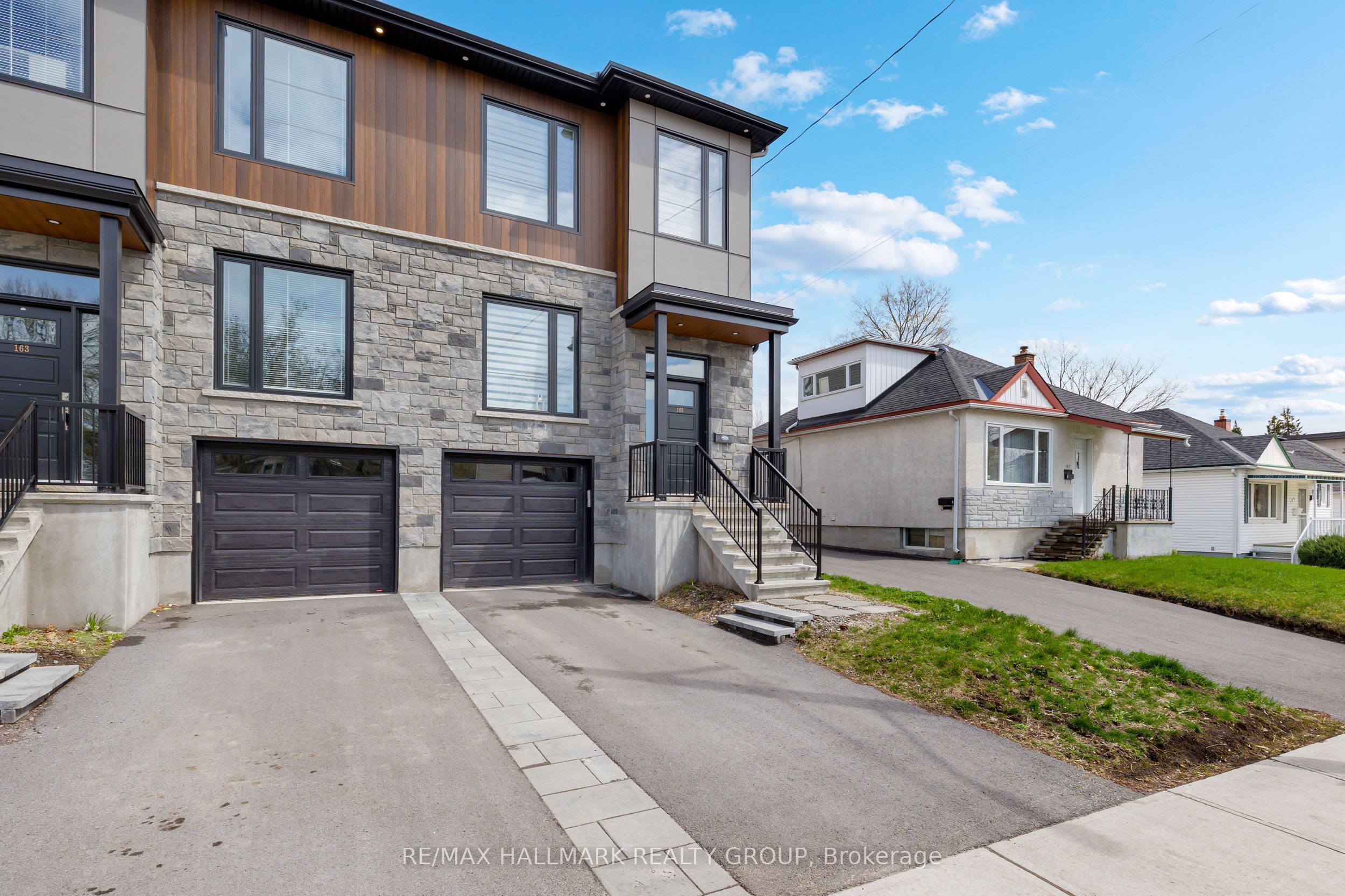 163 Longpre Street, Vanier and Kingsview Park, ON K1L 7J5 photo 2
