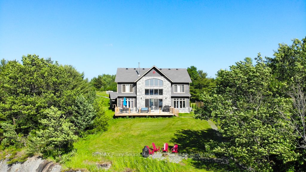 730 124 Highway, McKellar, ON P0G 1C0