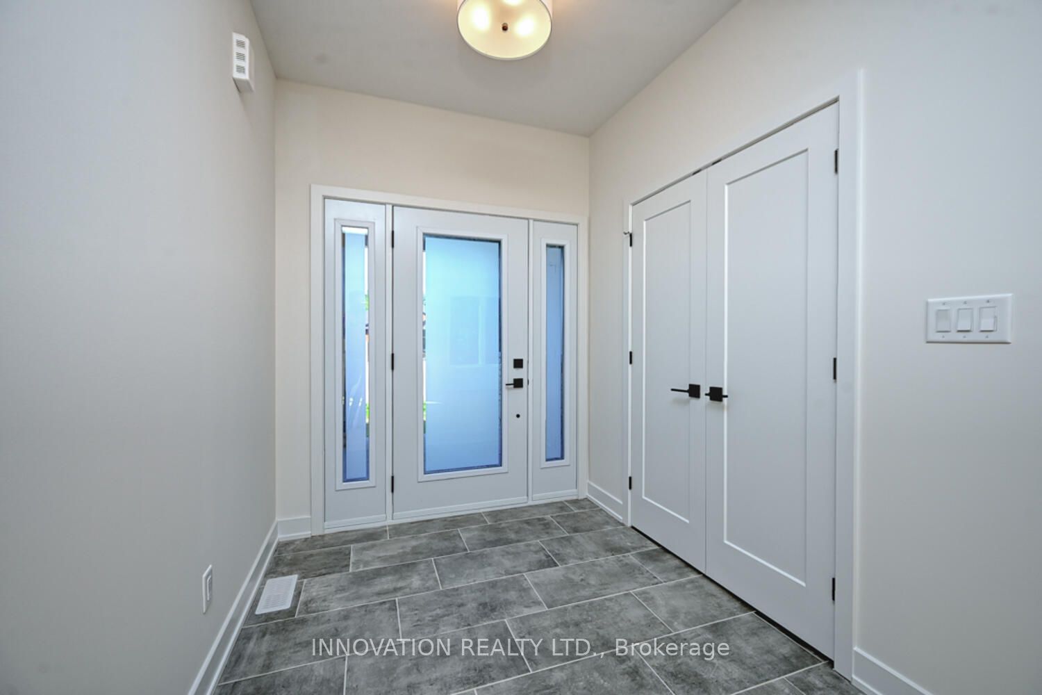 10460 St John Street, North Dundas, ON K0E 1S0 photo 3