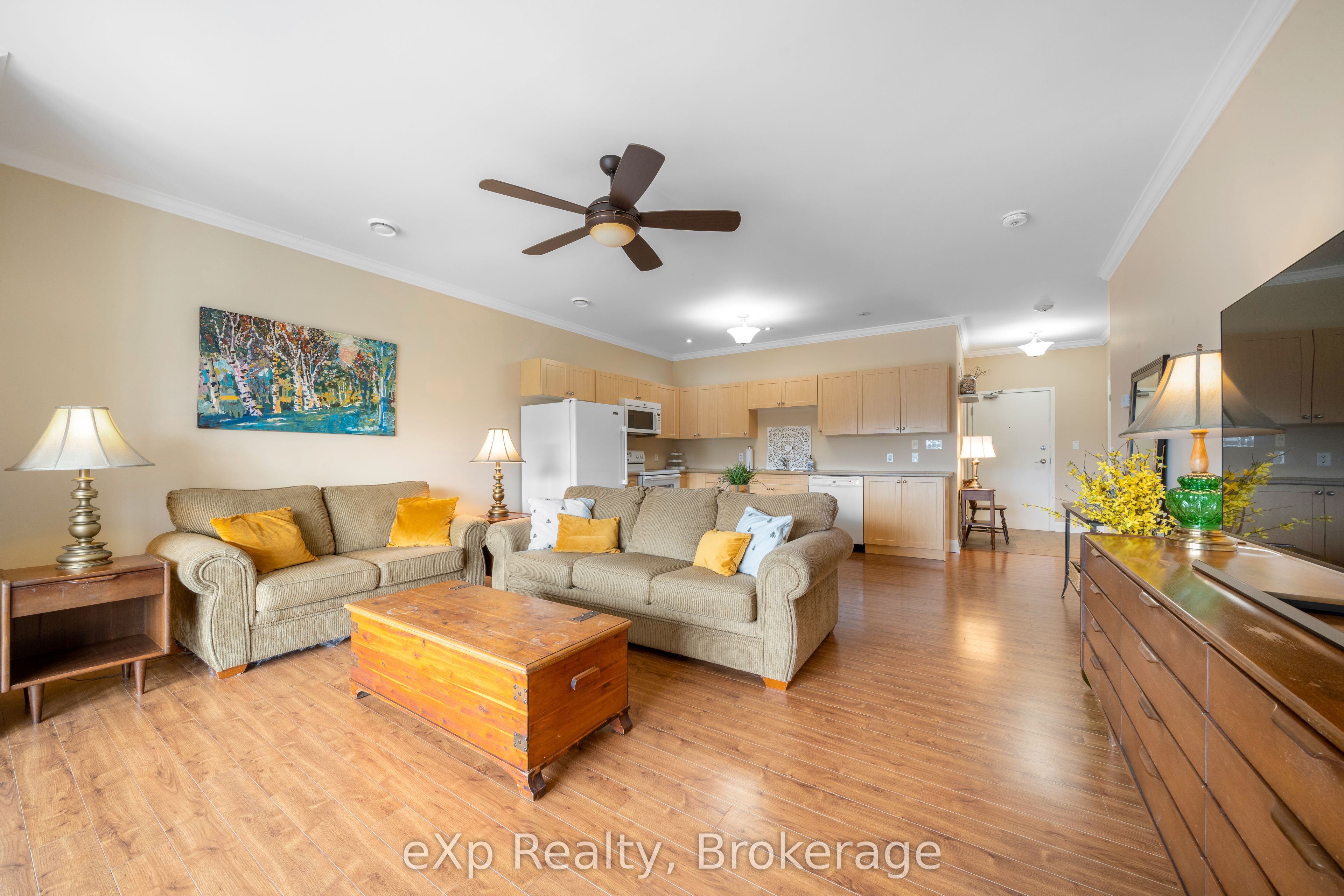 20A Silver Birch Court 302, Parry Sound, ON P2A 0A7 photo 2