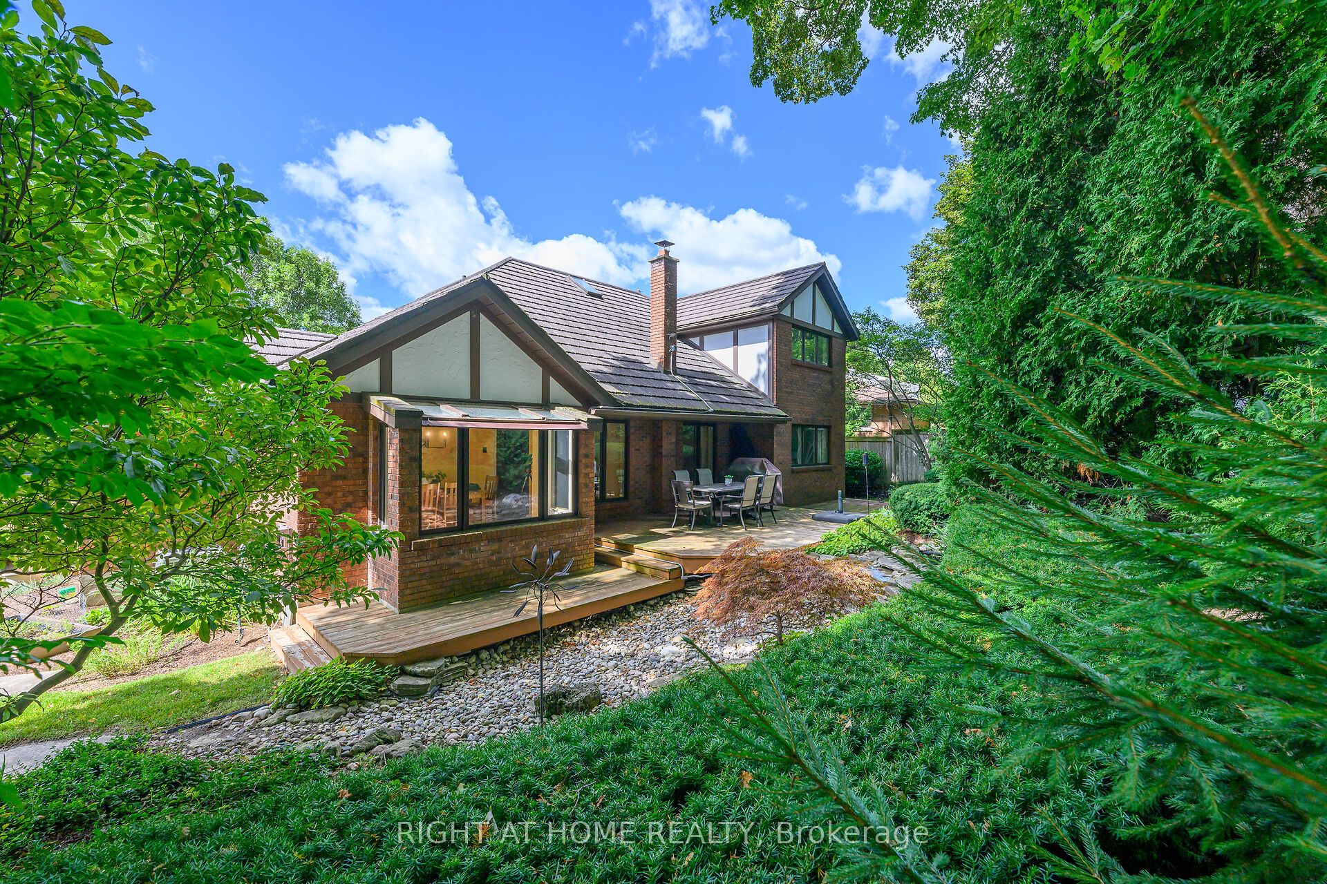 33 Walnut Drive, Guelph, ON N1E 4B4 photo 4