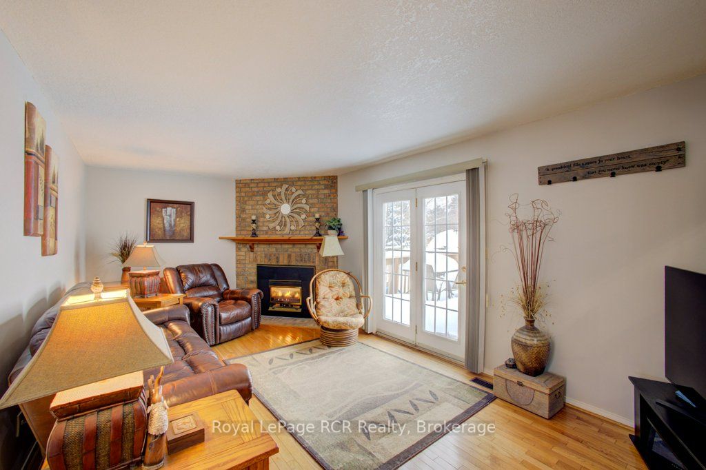 145 Parkside Drive W, Centre Wellington, ON N1M 3M4 photo 5