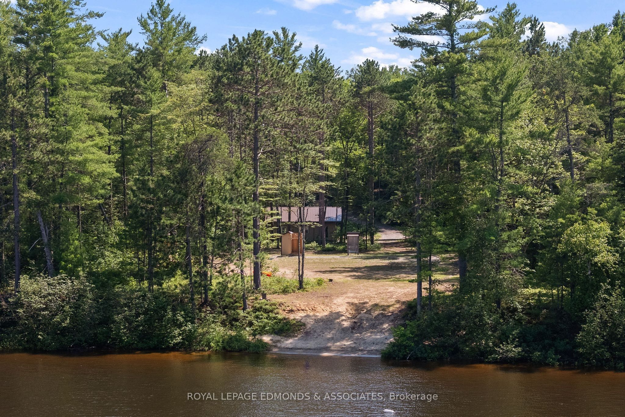 290 Hennessy Trail, Whitewater Region, ON K0J 2L0 photo 2