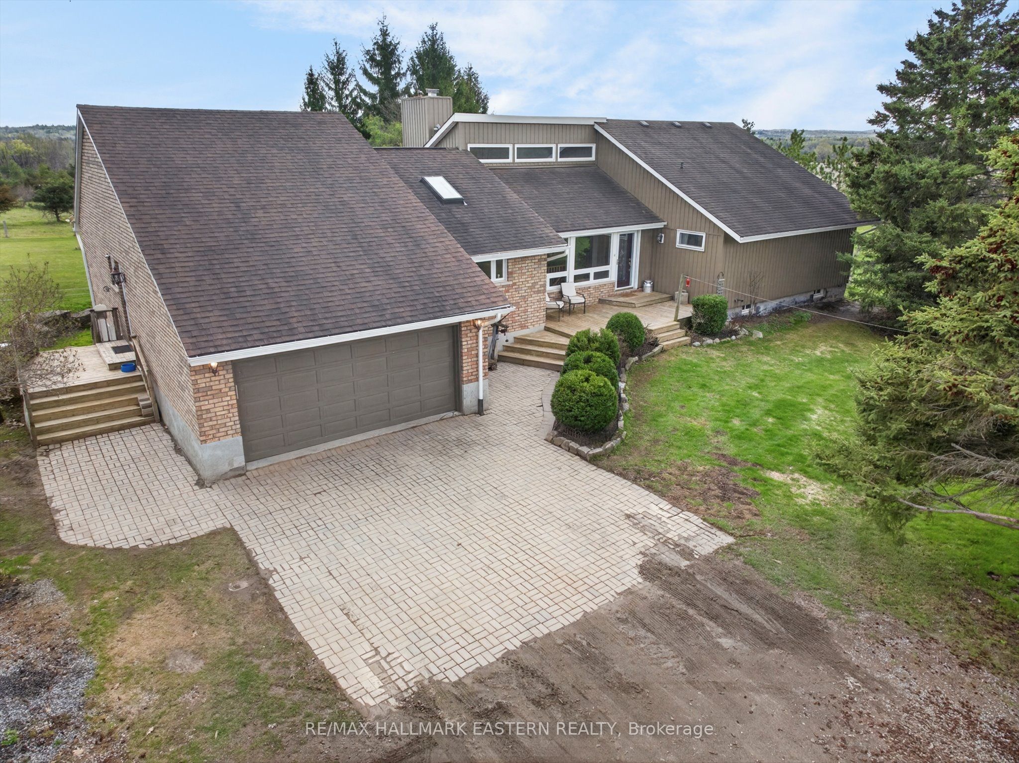 1229 Morton Line, Cavan Monaghan, ON L0A 1C0 photo 2