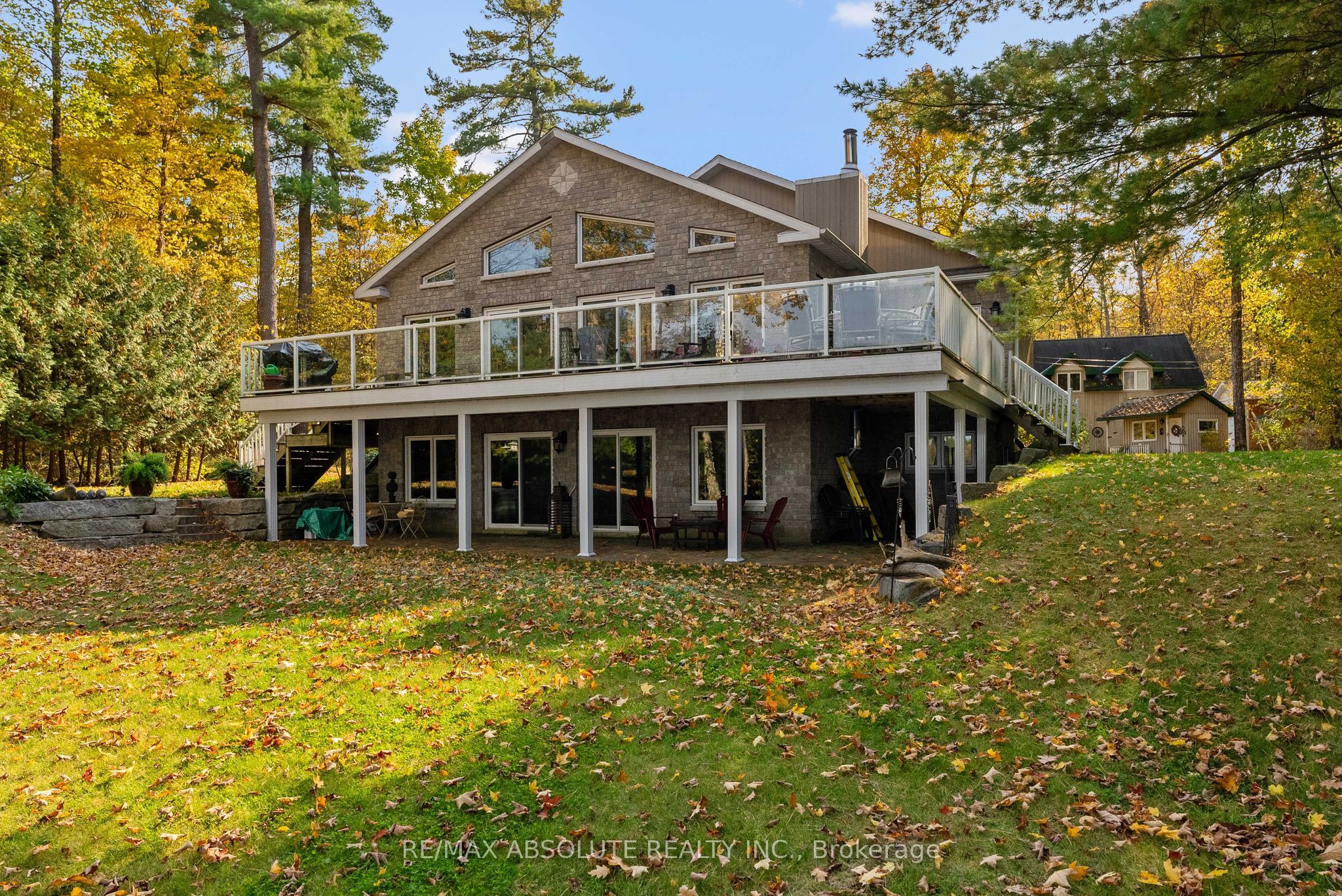 1096 Snye Road, Lanark Highlands, ON K0A 3L0