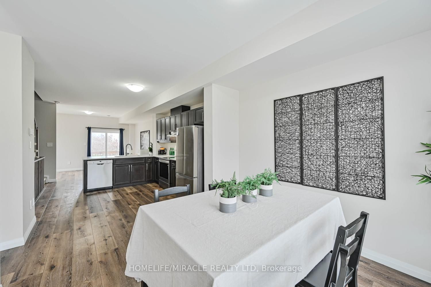 720 Grey Street 34, Brantford, ON N3S 0K2 photo 4